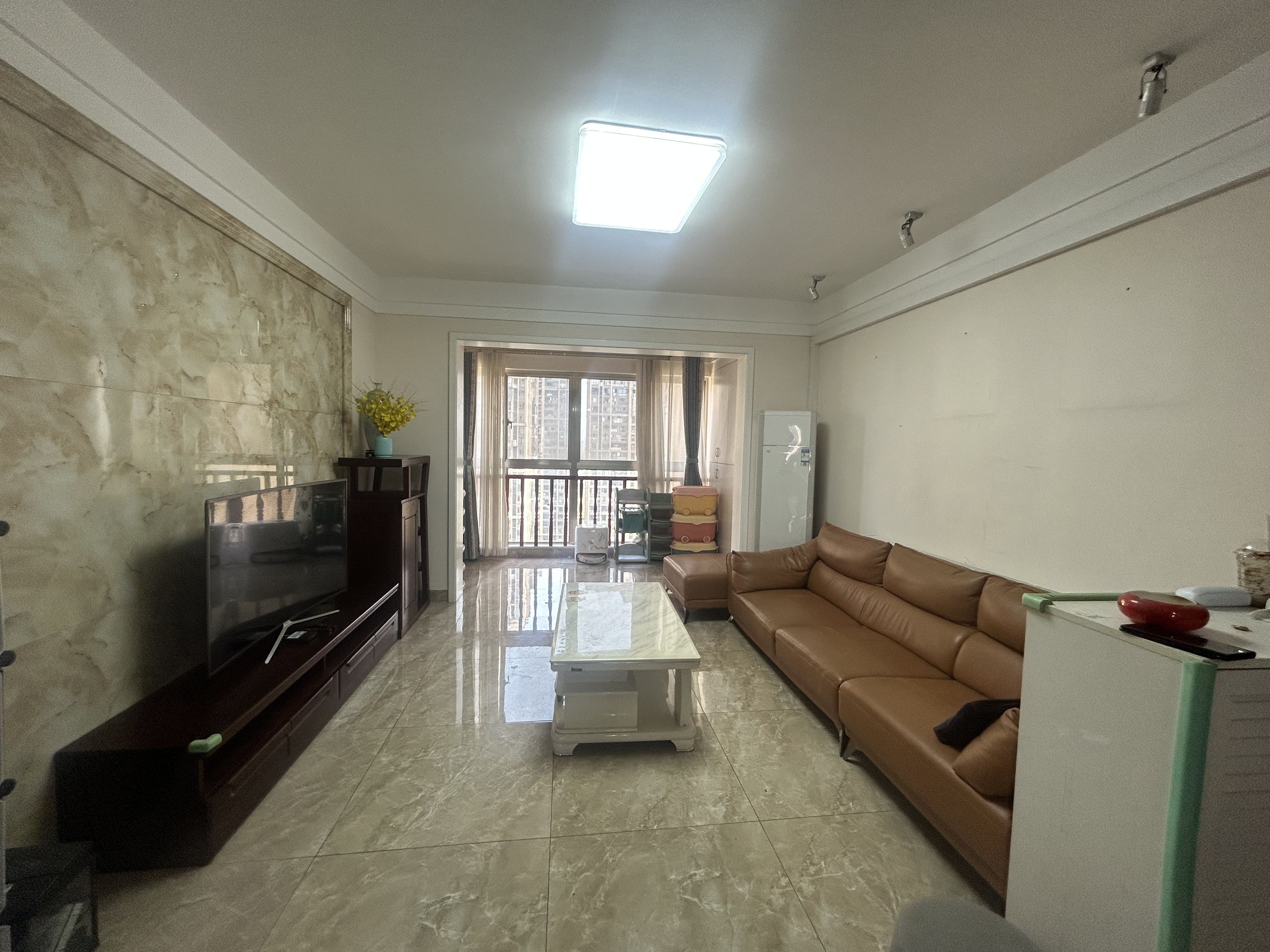 奥园养生城 3室2厅2卫 70.0万 奥园养生城 3室2厅2卫 70.0万室内图