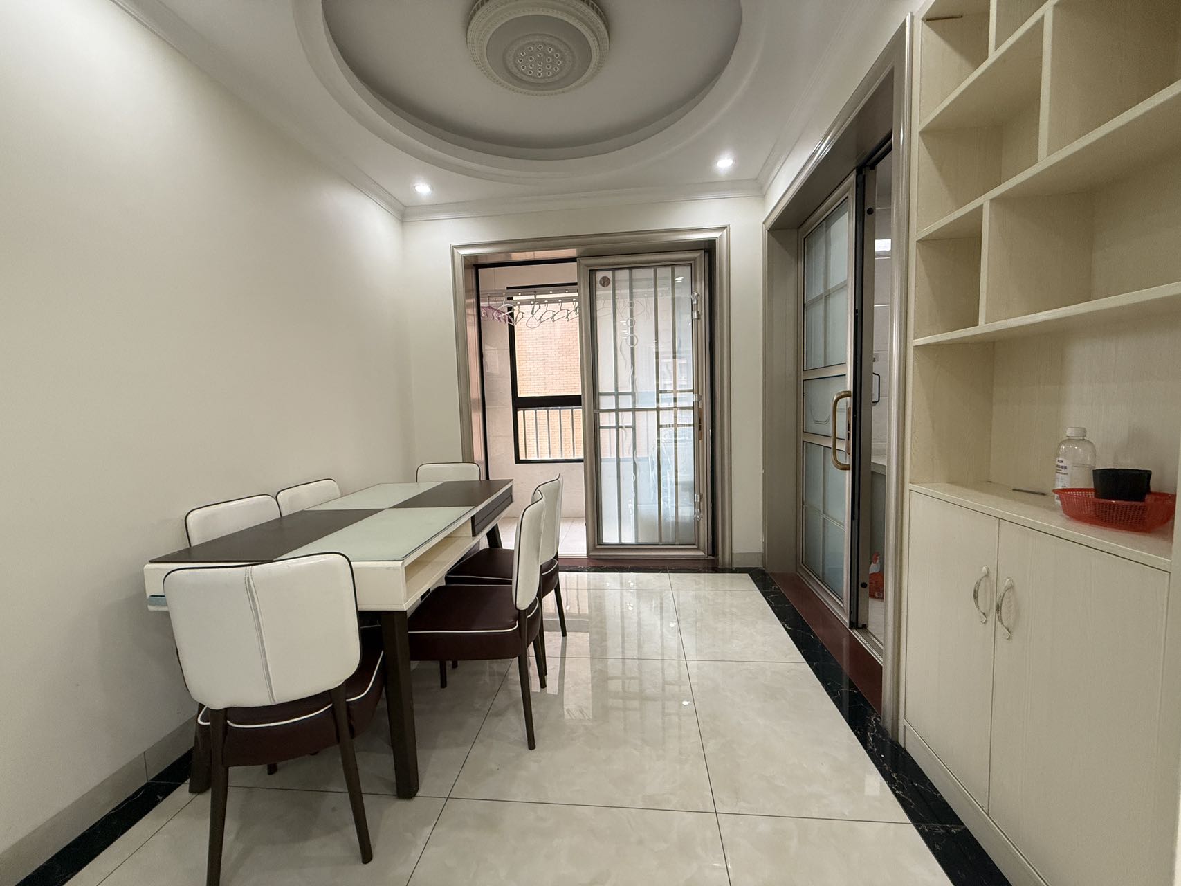 康桥美郡 3室2厅2卫 75.0万 康桥美郡 3室2厅2卫 75.0万室内图