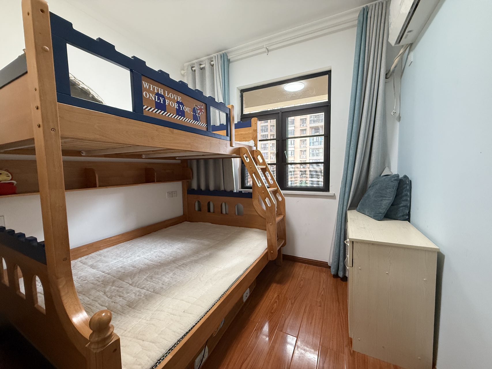 康桥美郡 3室2厅2卫 75.0万 康桥美郡 3室2厅2卫 75.0万室内图