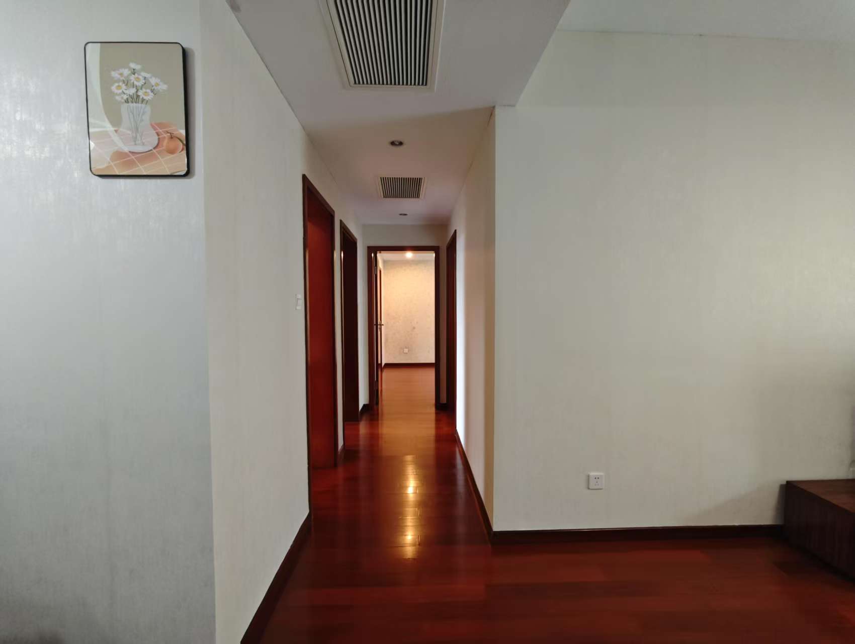 晋合湘水湾一期 3室2厅2卫 81.9万 晋合湘水湾一期 3室2厅2卫 81.9万室内图