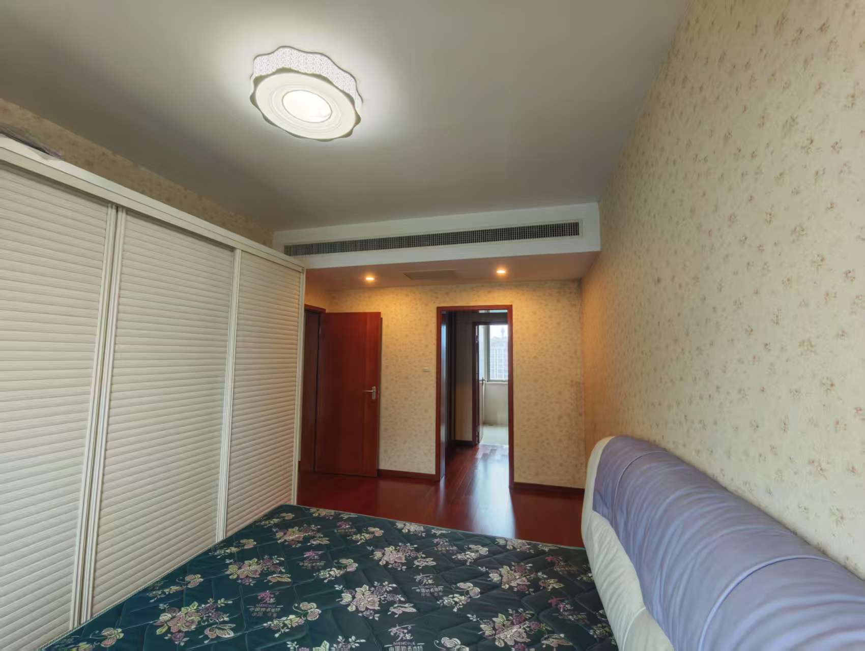 晋合湘水湾一期 3室2厅2卫 81.9万 晋合湘水湾一期 3室2厅2卫 81.9万室内图