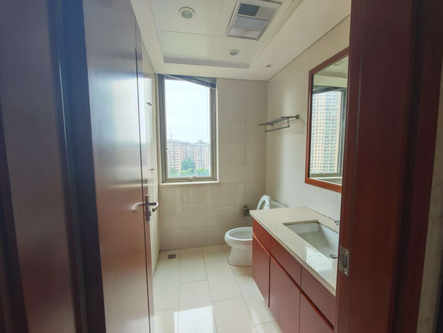 晋合湘水湾一期 3室2厅2卫 81.9万 晋合湘水湾一期 3室2厅2卫 81.9万室内图