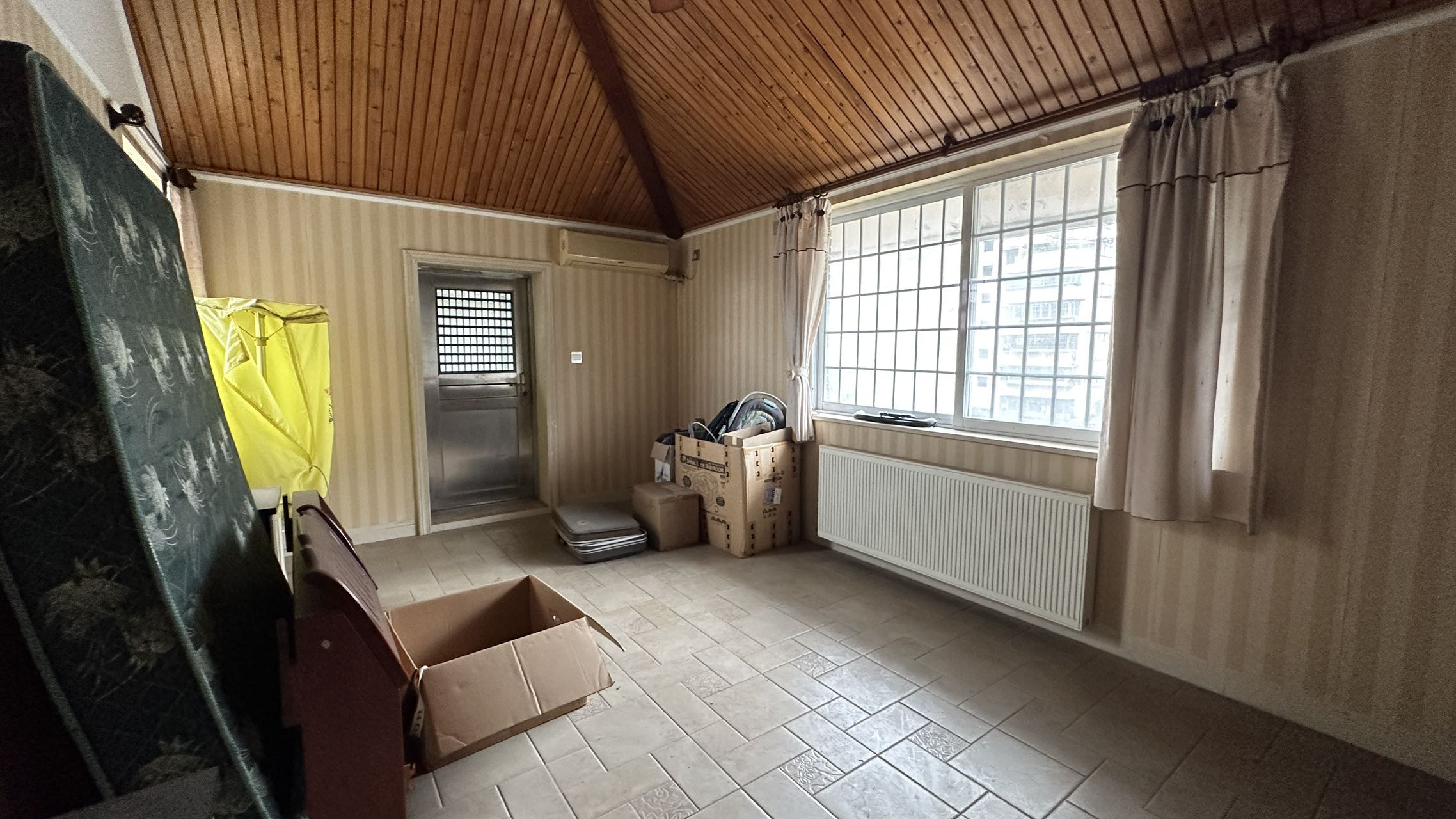 源园新村  6室2厅2卫   198.00万室内图