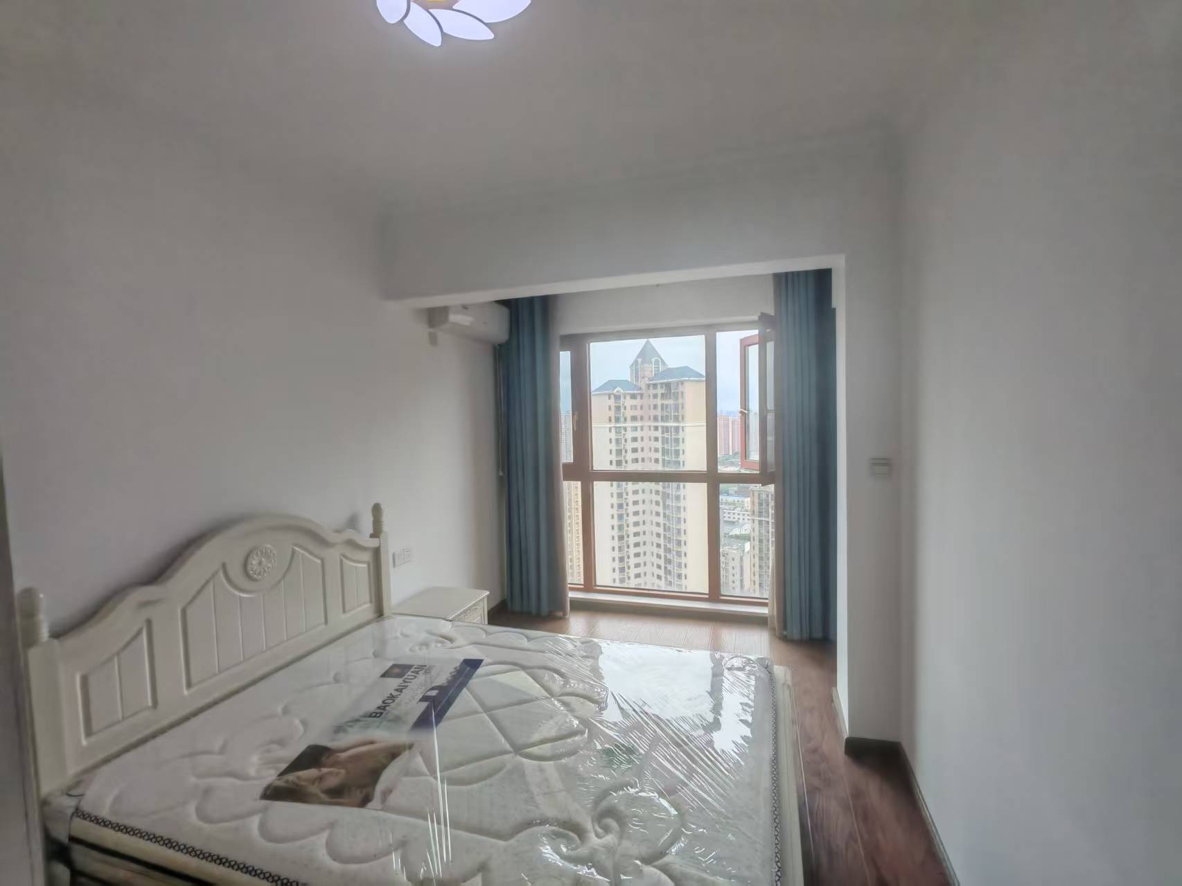 奥园广场 3室2厅1卫 61.8万 奥园广场 3室2厅1卫 61.8万室内图