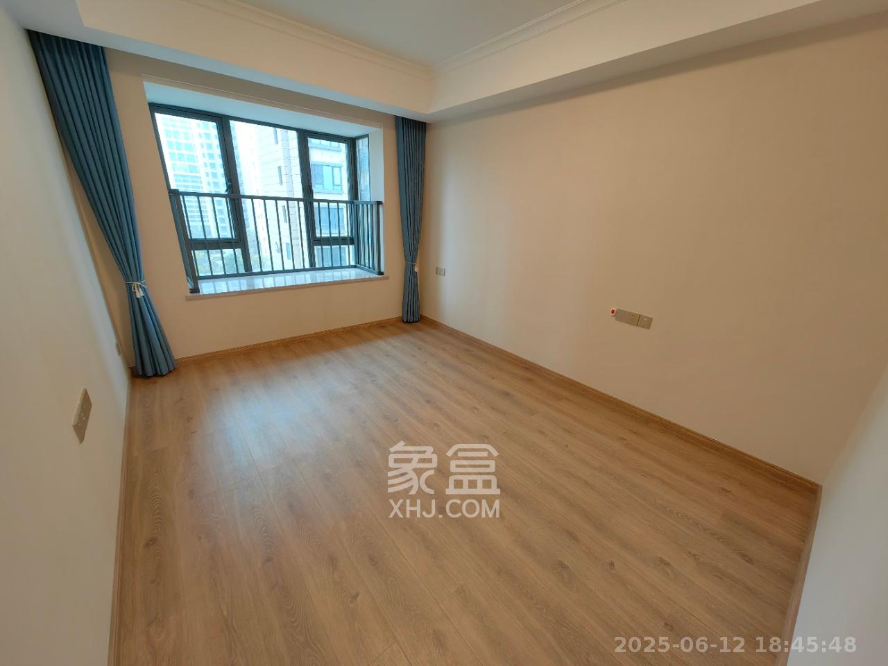 梦想新天地 3室2厅2卫 3200.0元/月 梦想新天地 3室2厅2卫 3200.0元/月室内图