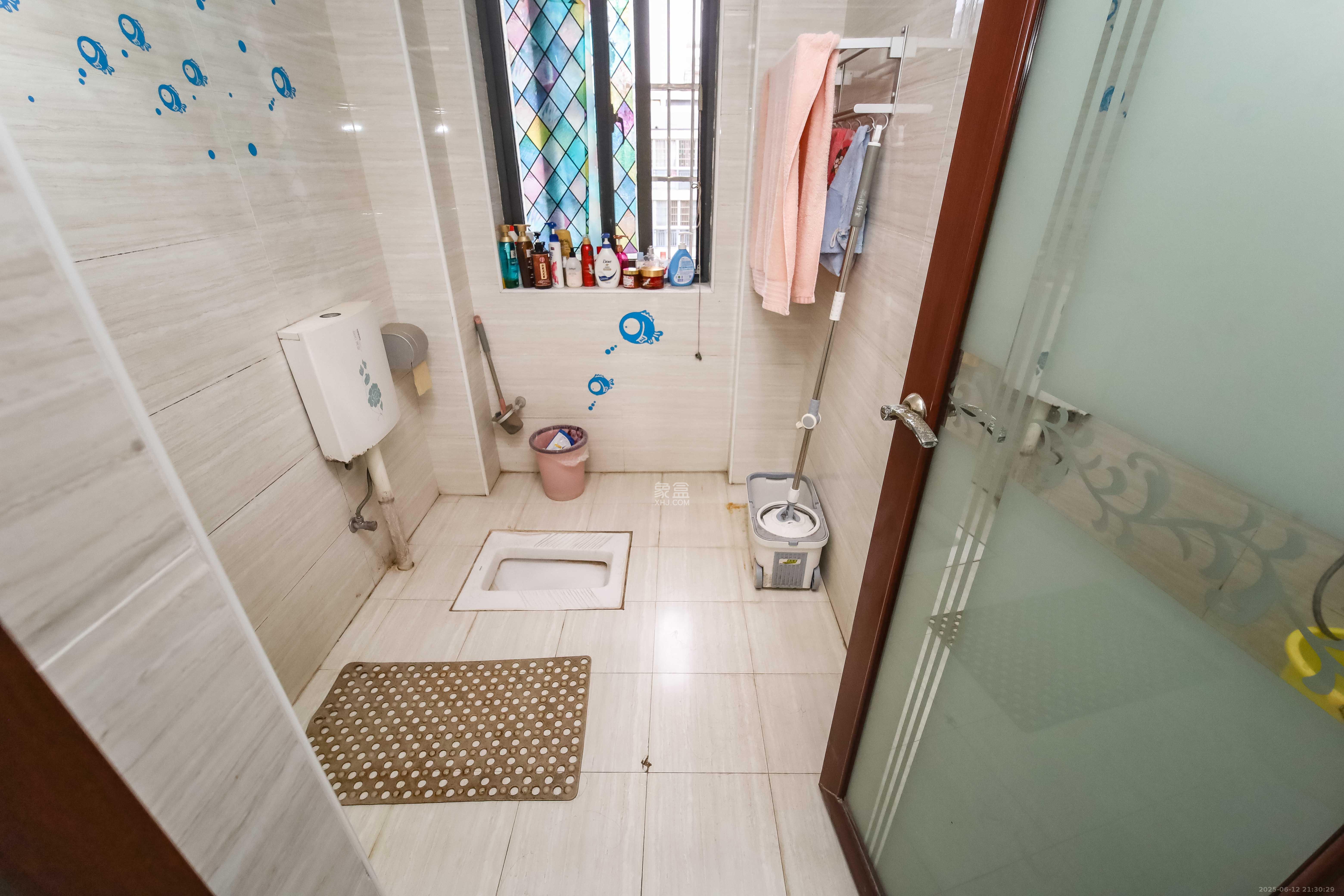 长房东郡 3室2厅2卫 112.0万 长房东郡 3室2厅2卫 112.0万卫生间