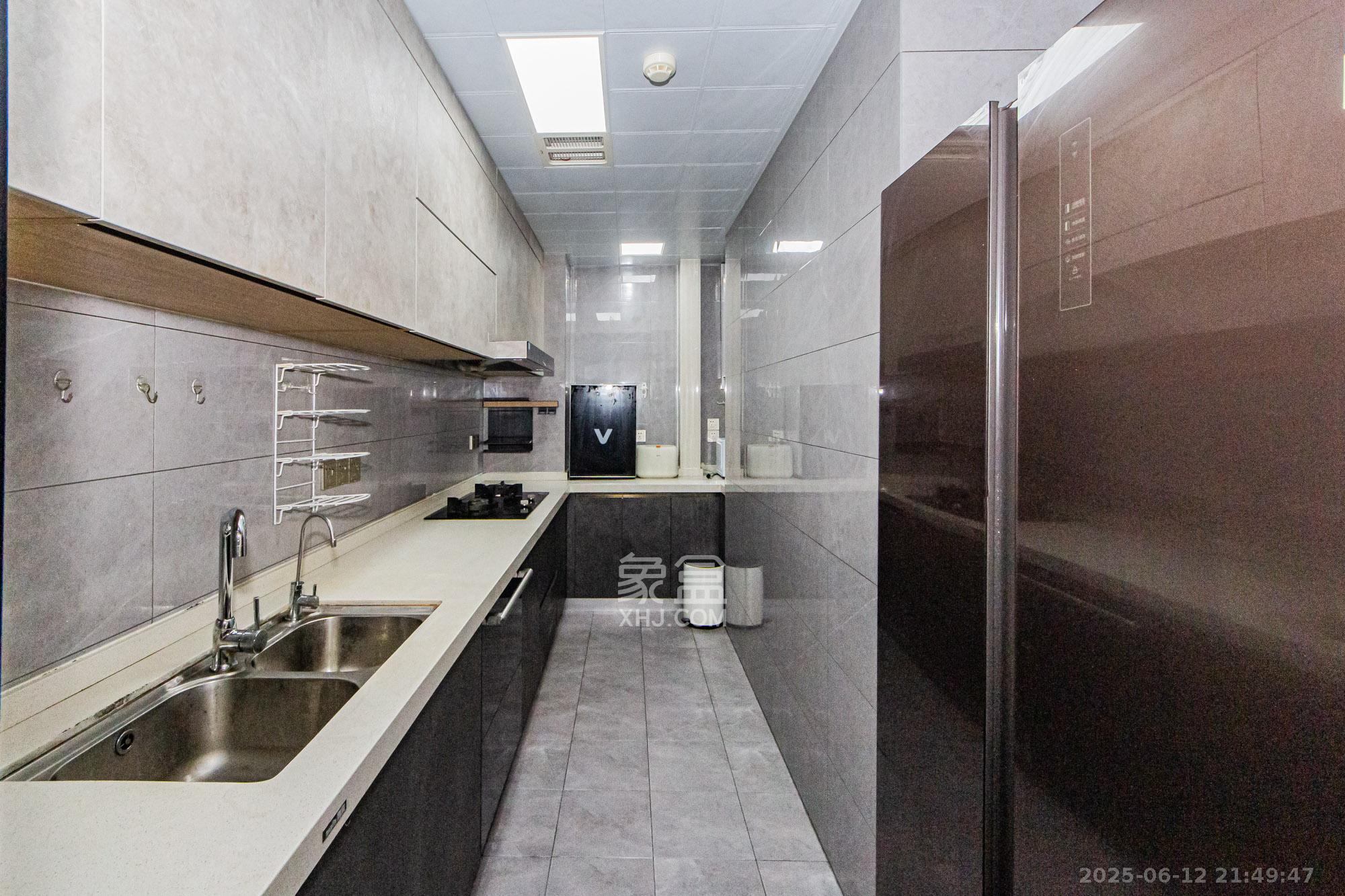 北辰三角洲C3区 3室2厅2卫 173.0万 北辰三角洲C3区 3室2厅2卫 173.0万厨房