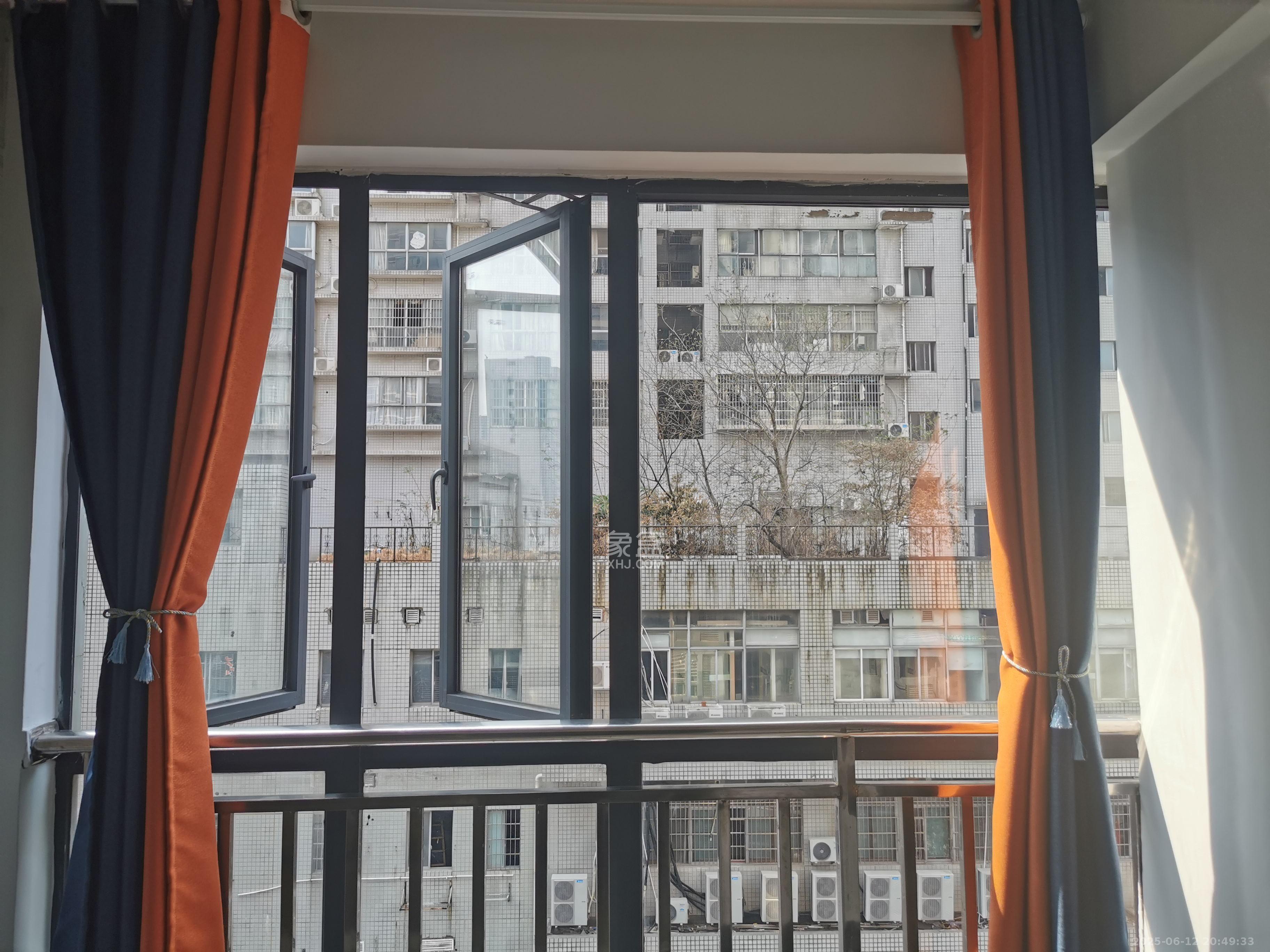 枫丹雅苑(天辰枫丹白露) 2室2厅1卫 3500.0元/月 枫丹雅苑(天辰枫丹白露) 2室2厅1卫 3500.0元/月室内图