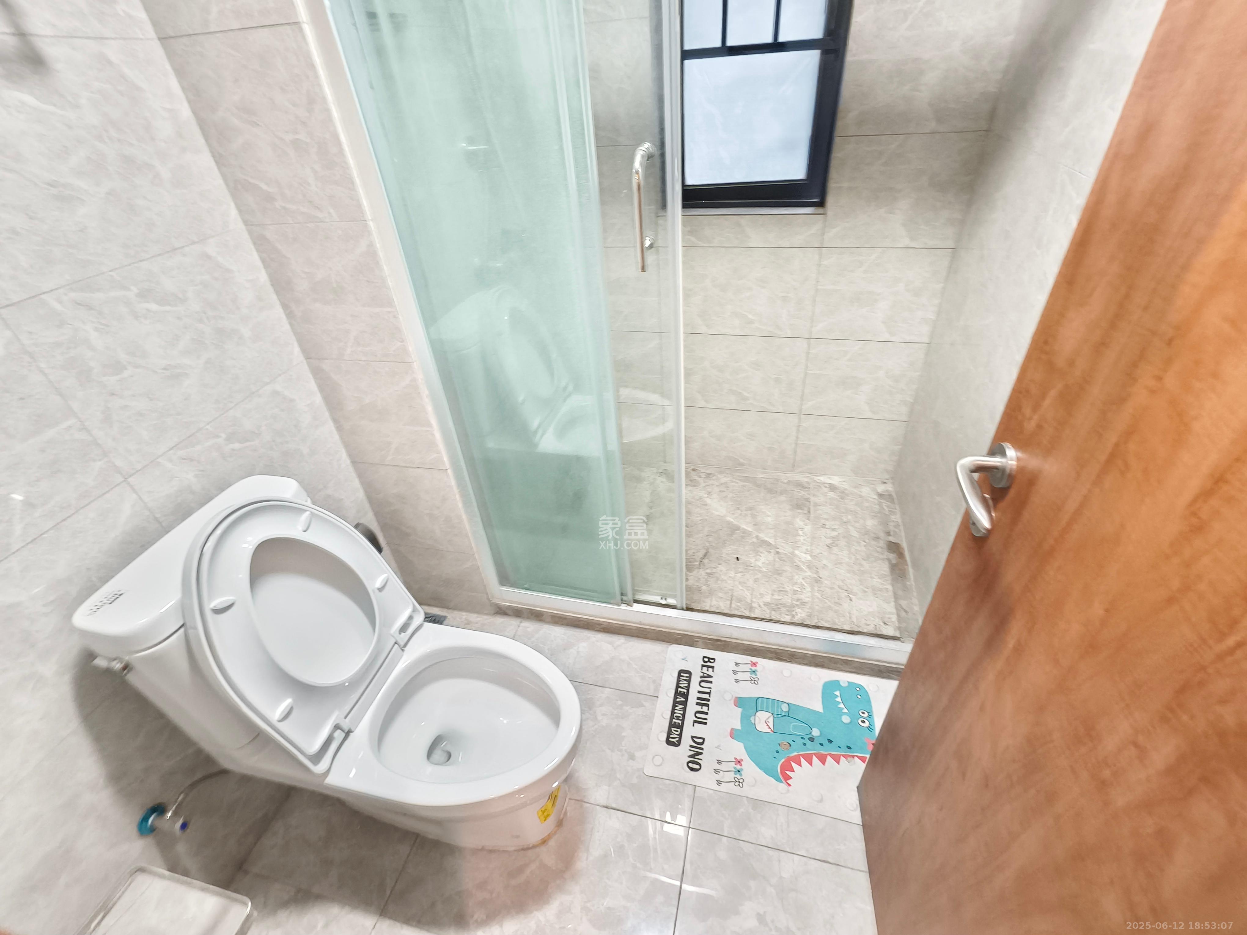 梅溪悦章  4室2厅2卫   3800.00元/月室内图