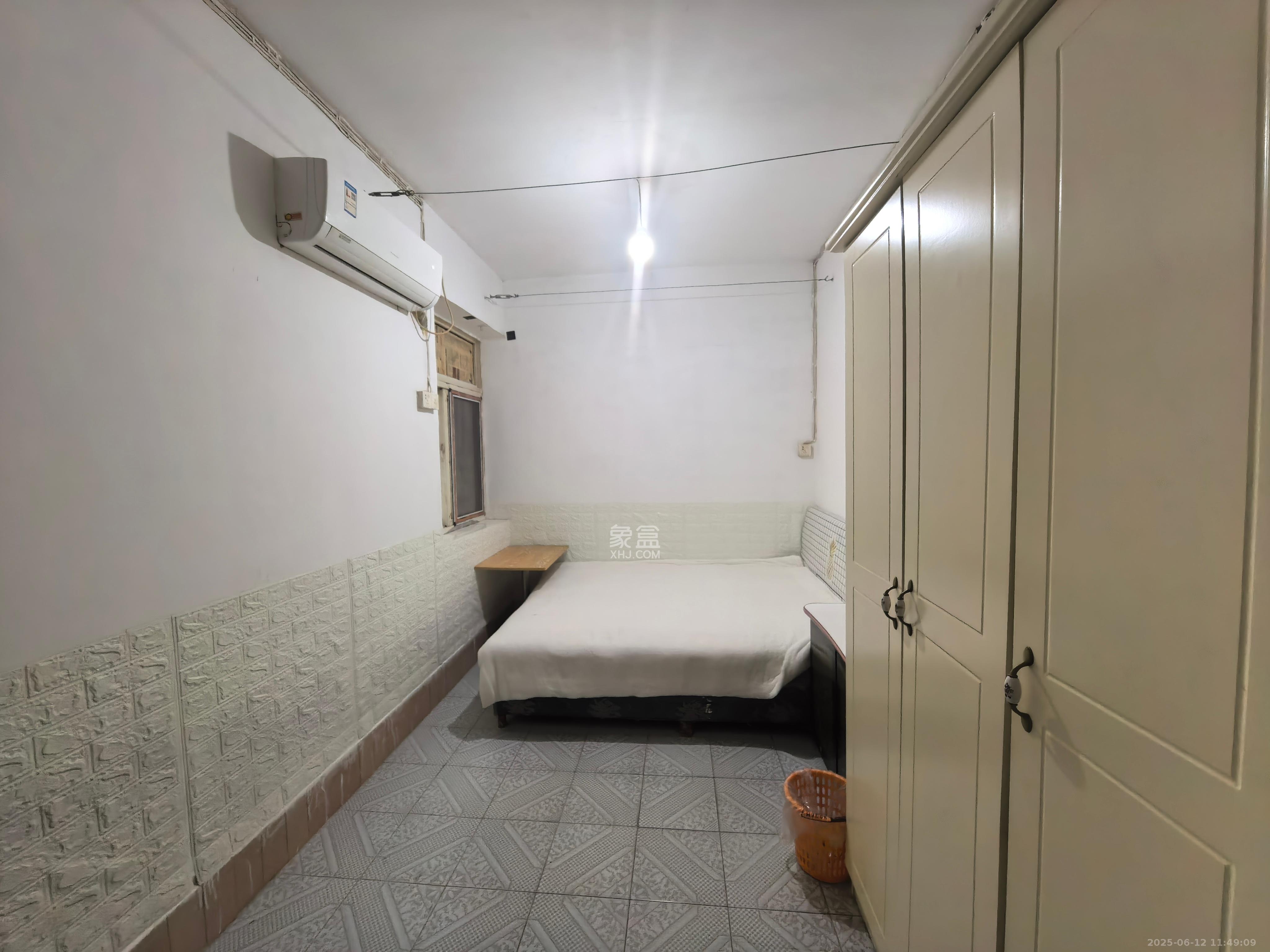 燕山街社区  1室1厅1卫   1000.00元/月室内图