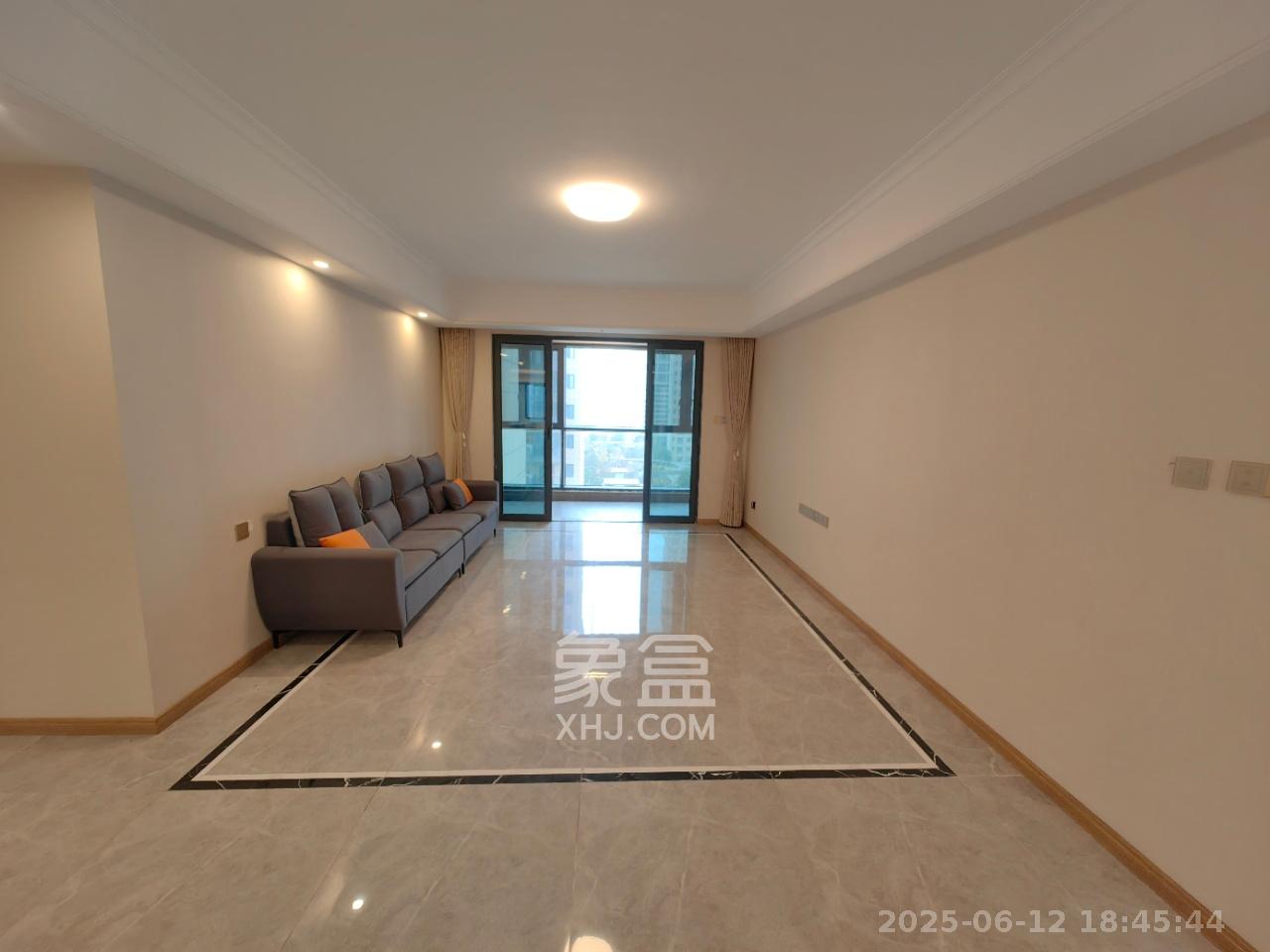 梦想新天地 3室2厅2卫 3200.0元/月 梦想新天地 3室2厅2卫 3200.0元/月室内图