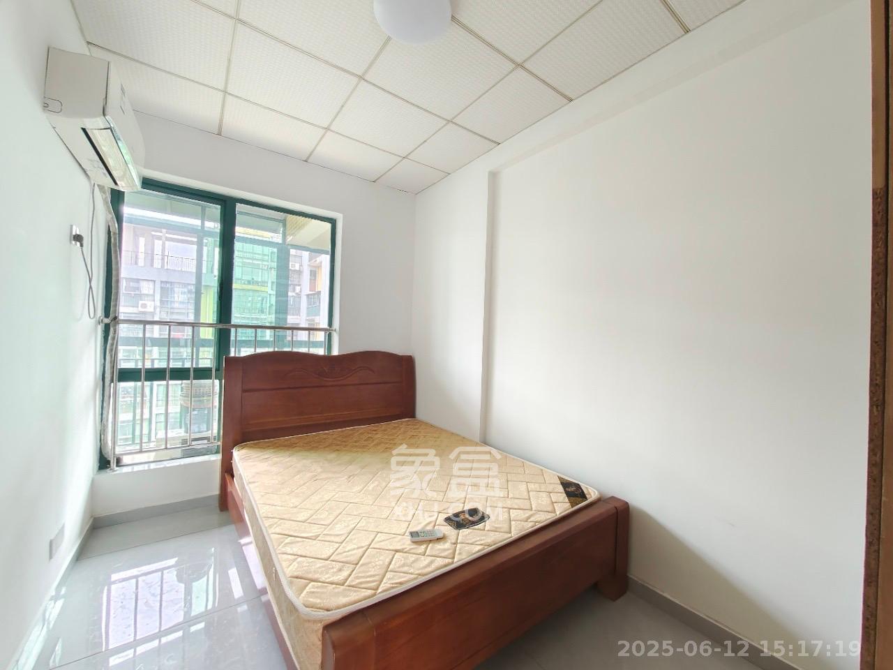 望兴景园一期  3室2厅1卫   2800.00元/月室内图
