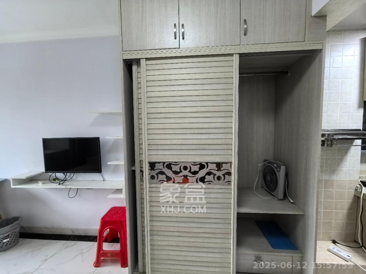 中建芙蓉嘉苑  1室1厅1卫   1100.00元/月室内图