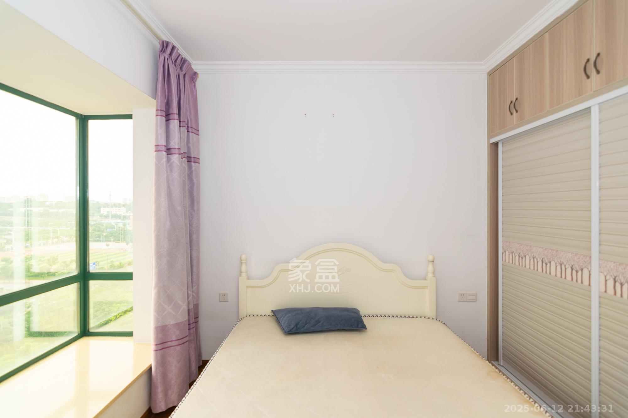 富基世纪公园 3室2厅1卫 62.8万 富基世纪公园 3室2厅1卫 62.8万卧室