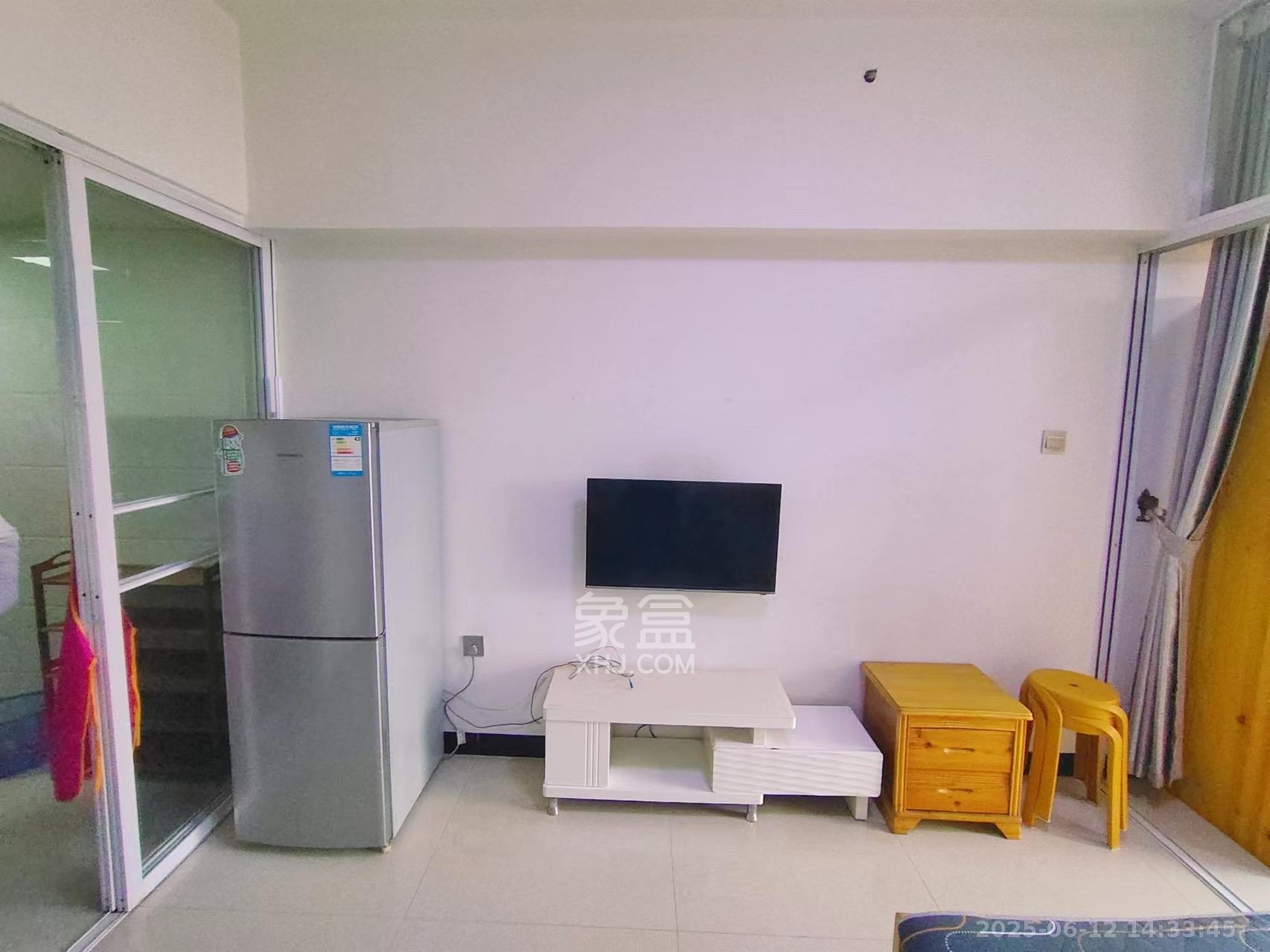 鑫远熙山 1室1厅1卫 1500.0元/月 鑫远熙山 1室1厅1卫 1500.0元/月室内图