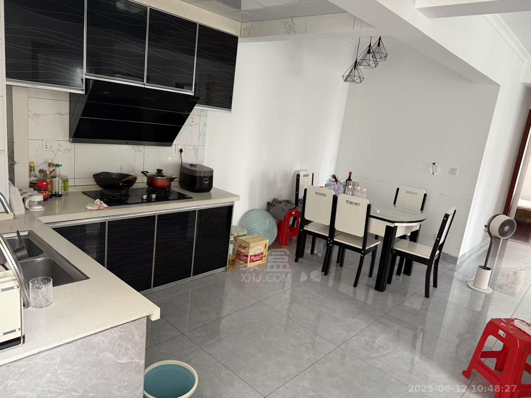 美的城三期 3室2厅1卫 1800.0元/月 美的城三期 3室2厅1卫 1800.0元/月室内图