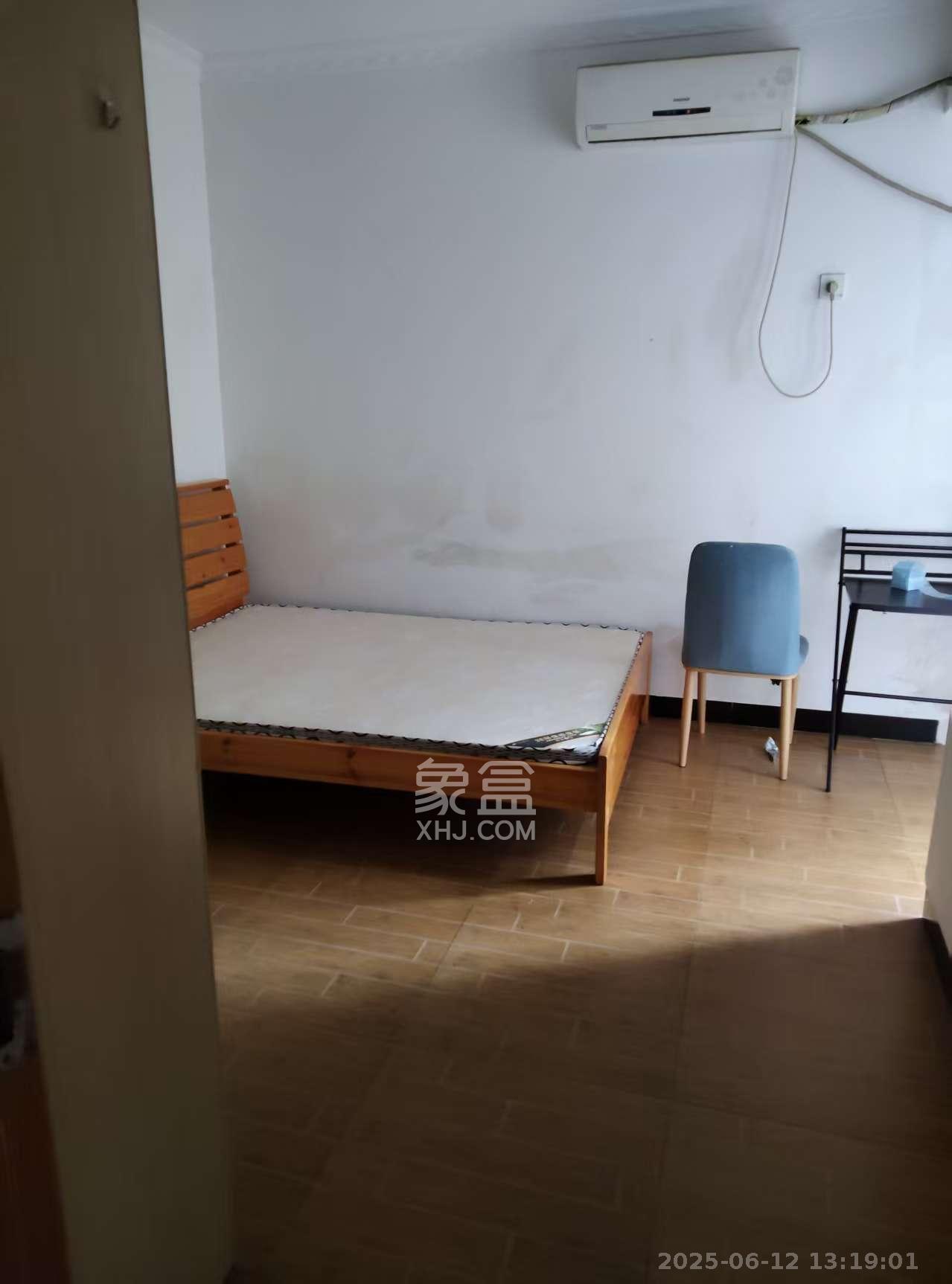 光明城市(星辰青年城) 3室2厅1卫 2000.0元/月 光明城市(星辰青年城) 3室2厅1卫 2000.0元/月室内图