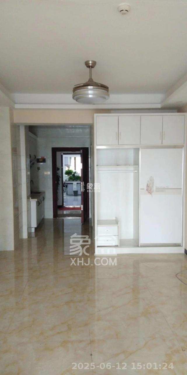 高升时代广场(冠铭商务中心) 1室1厅1卫 1500.0元/月 高升时代广场(冠铭商务中心) 1室1厅1卫 1500.0元/月室内图