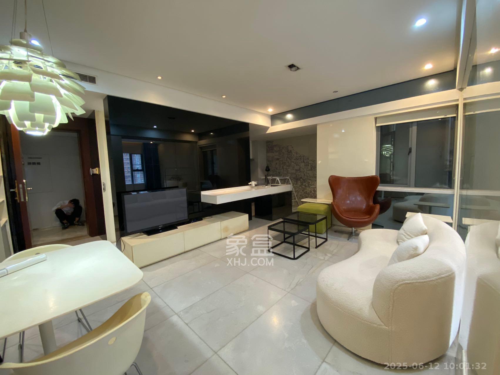 东怡外国(南湖一号) 1室1厅1卫 3000.0元/月 东怡外国(南湖一号) 1室1厅1卫 3000.0元/月室内图