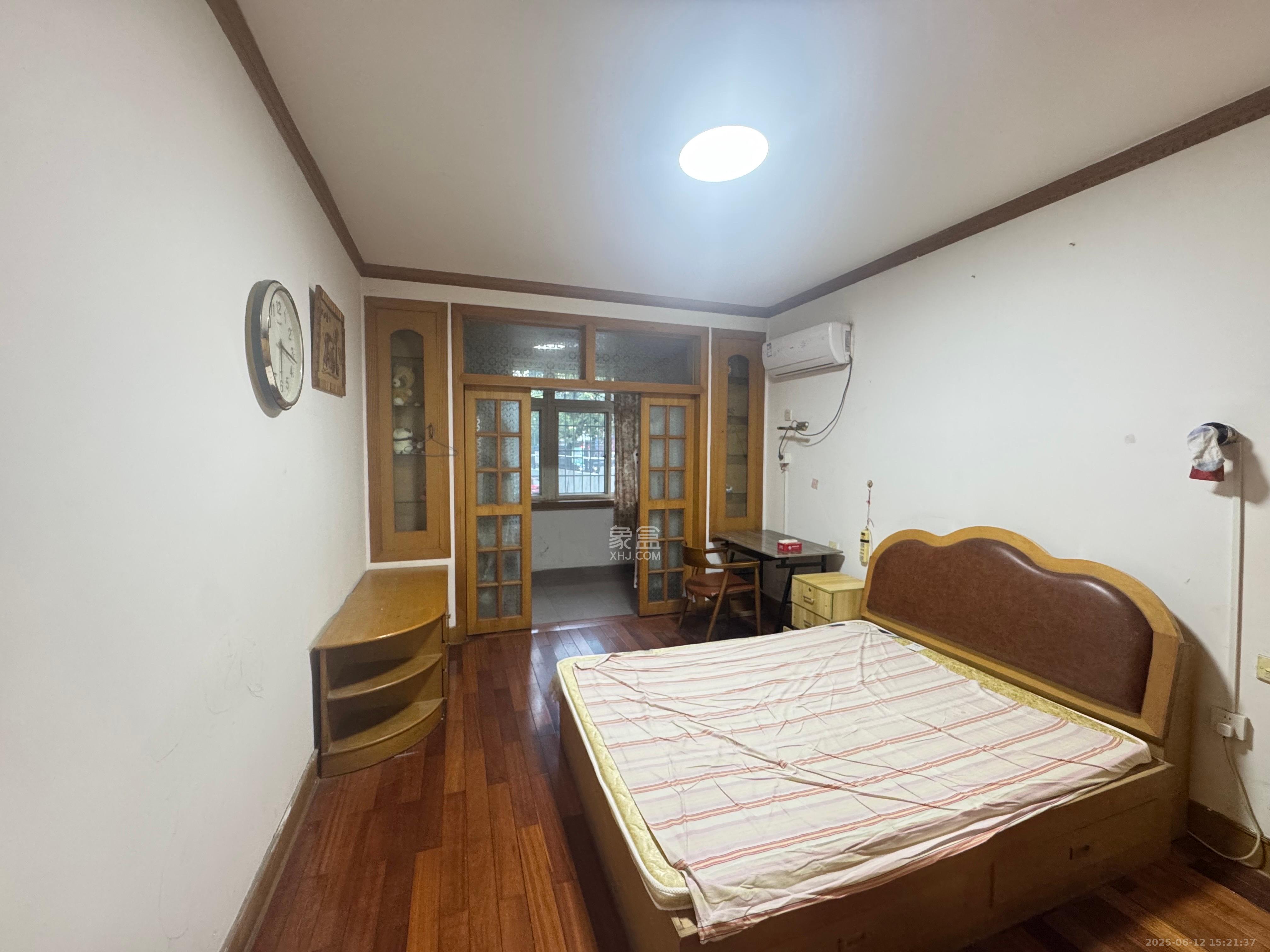 公路局宿舍  2室2厅1卫   2200.00元/月室内图