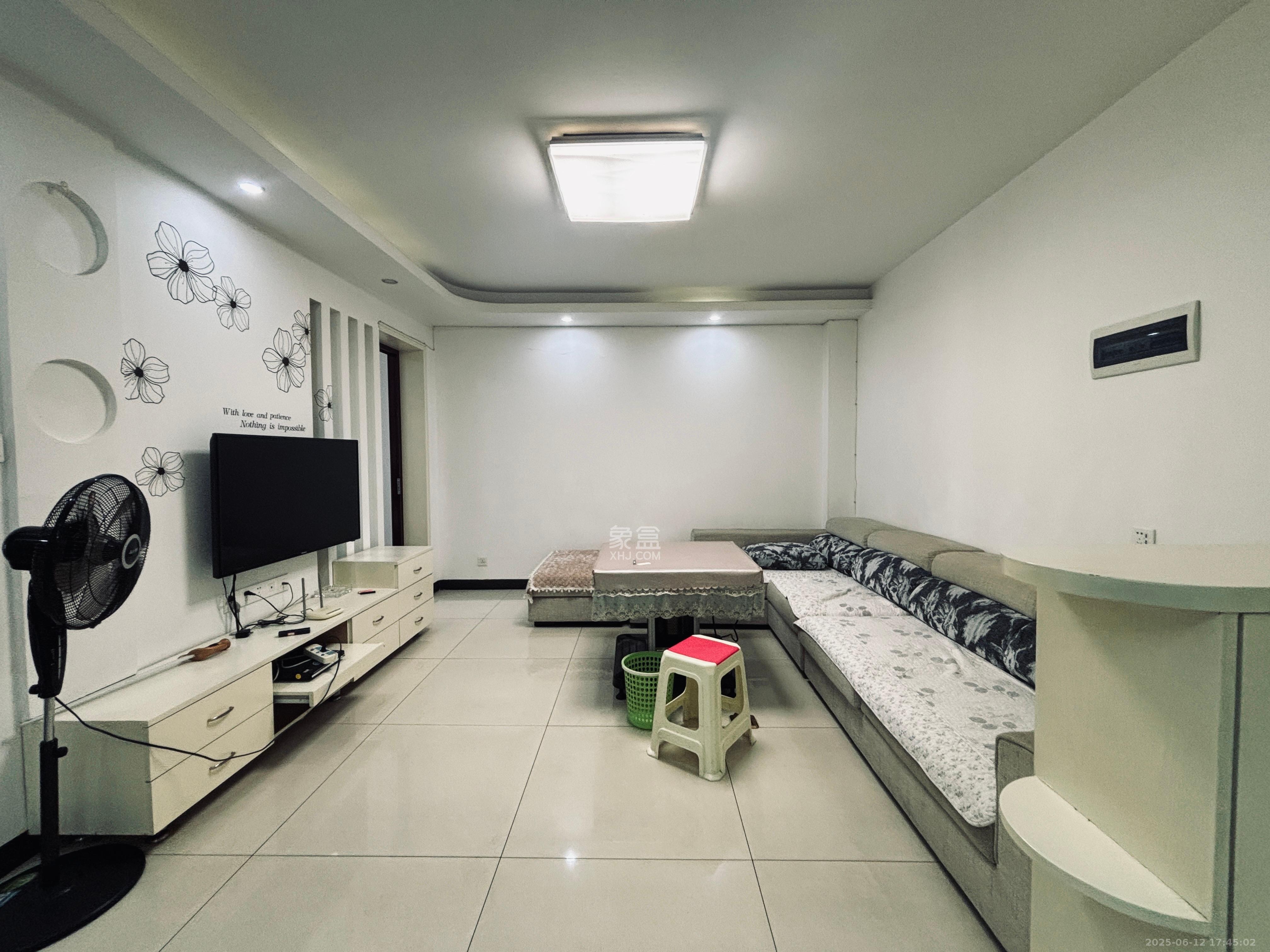 森林公园壹号(森林雅苑) 3室2厅1卫 2000.0元/月 森林公园壹号(森林雅苑) 3室2厅1卫 2000.0元/月室内图