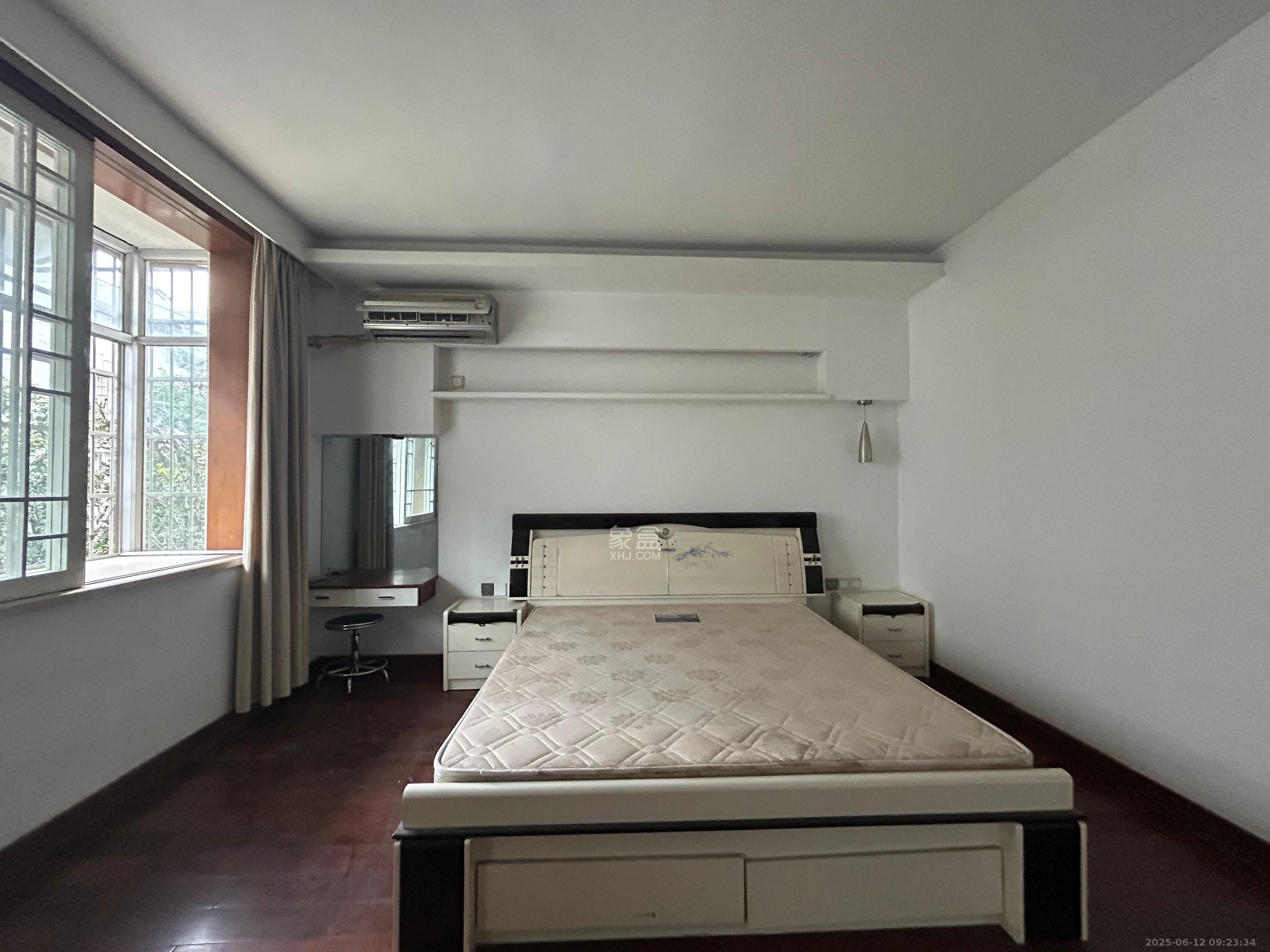 科教新村小区（芙蓉区）  3室2厅1卫   2500.00元/月室内图