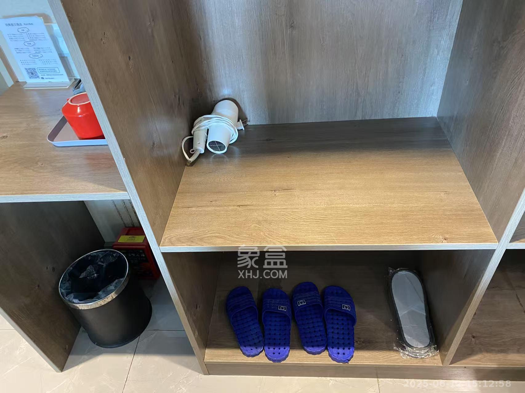 国泰九龙湾 1室1厅1卫 1500.0元/月 国泰九龙湾 1室1厅1卫 1500.0元/月室内图