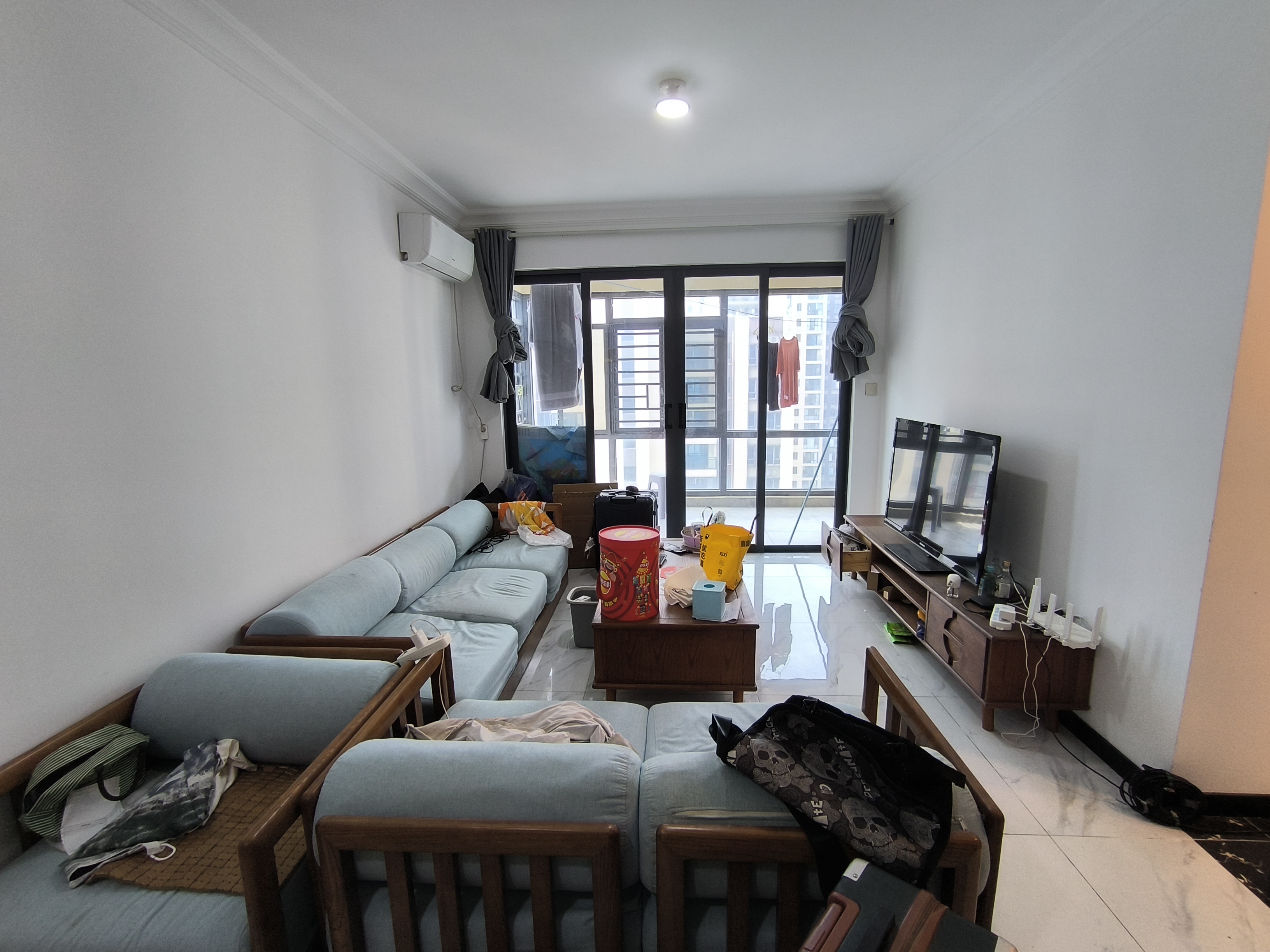 碧桂园公园上城 3室2厅2卫 2800.00元/月 碧桂园公园上城 3室2厅2卫 2800.00元/月室内图