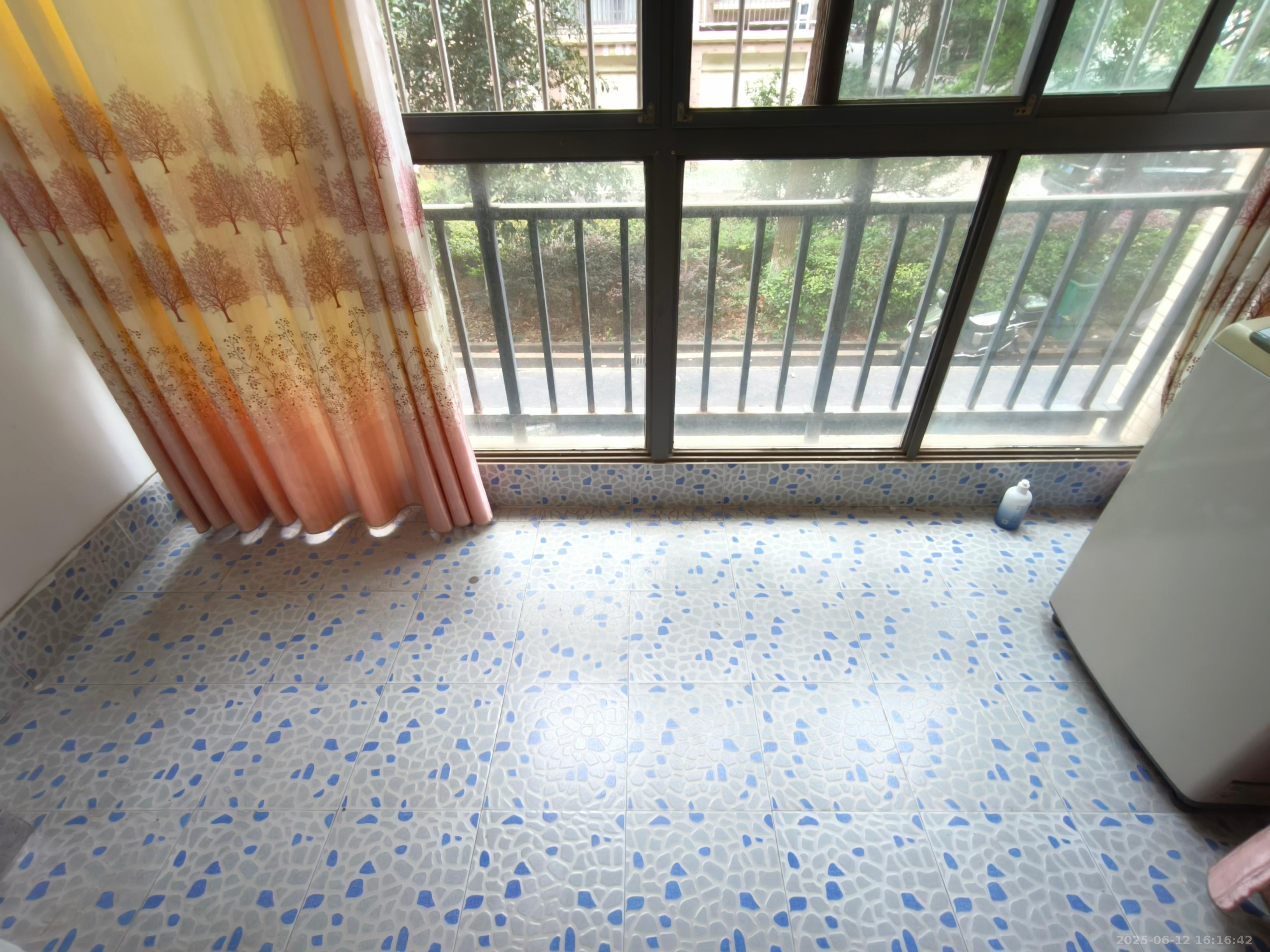金霞美墅  3室2厅1卫   1400.00元/月室内图