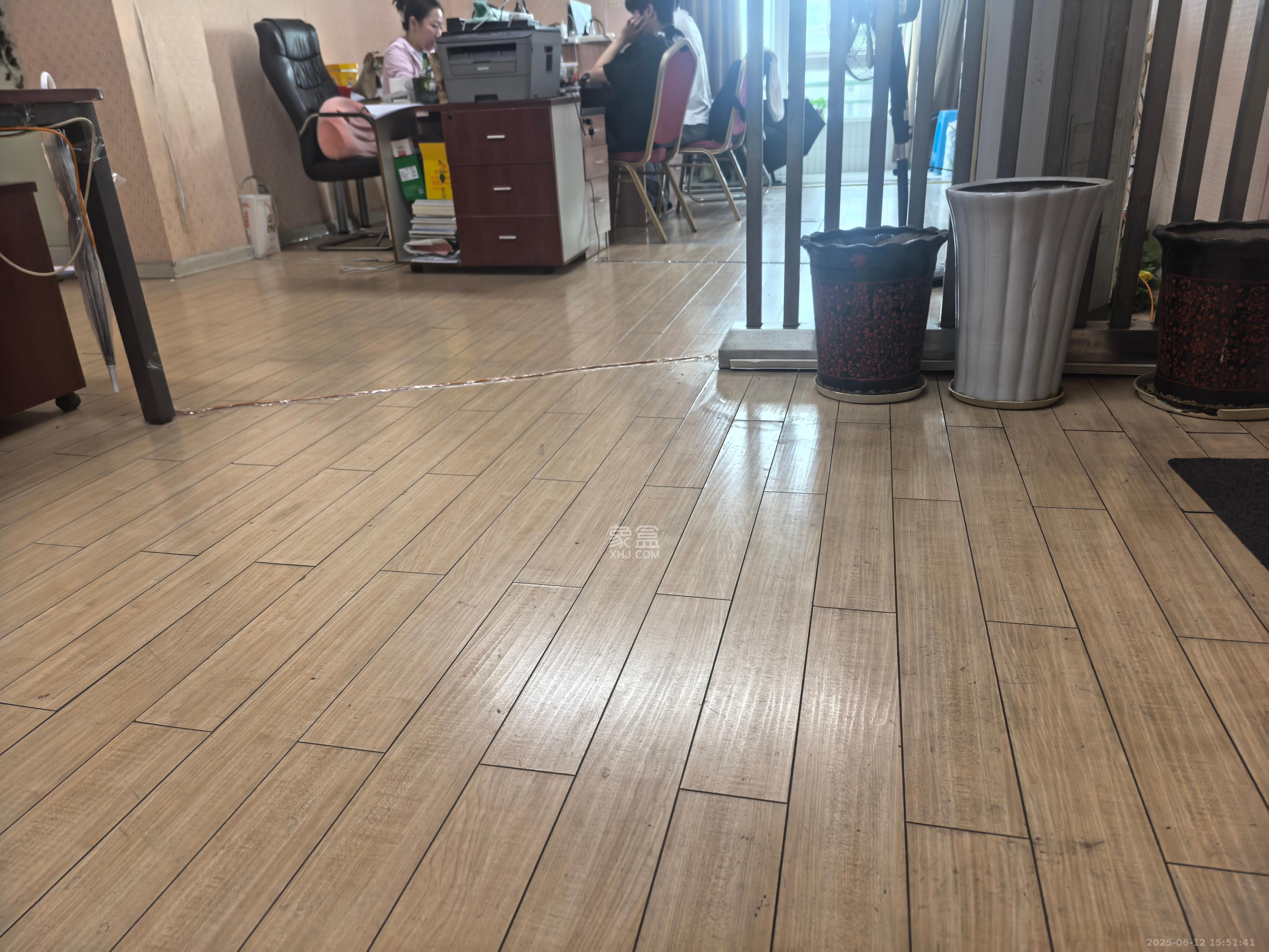 佳天国际新城  3室2厅2卫    3800.0元/月室内图1