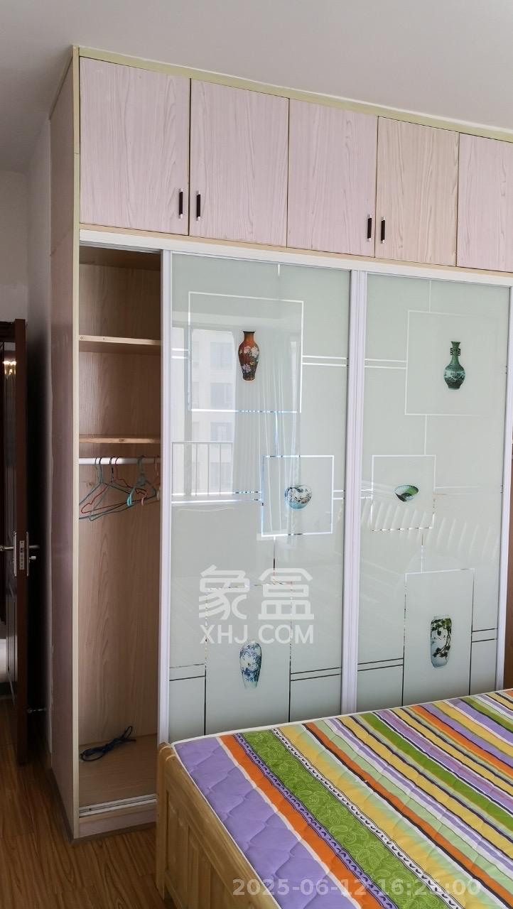 鑫远熙山  3室2厅1卫   2500.00元/月