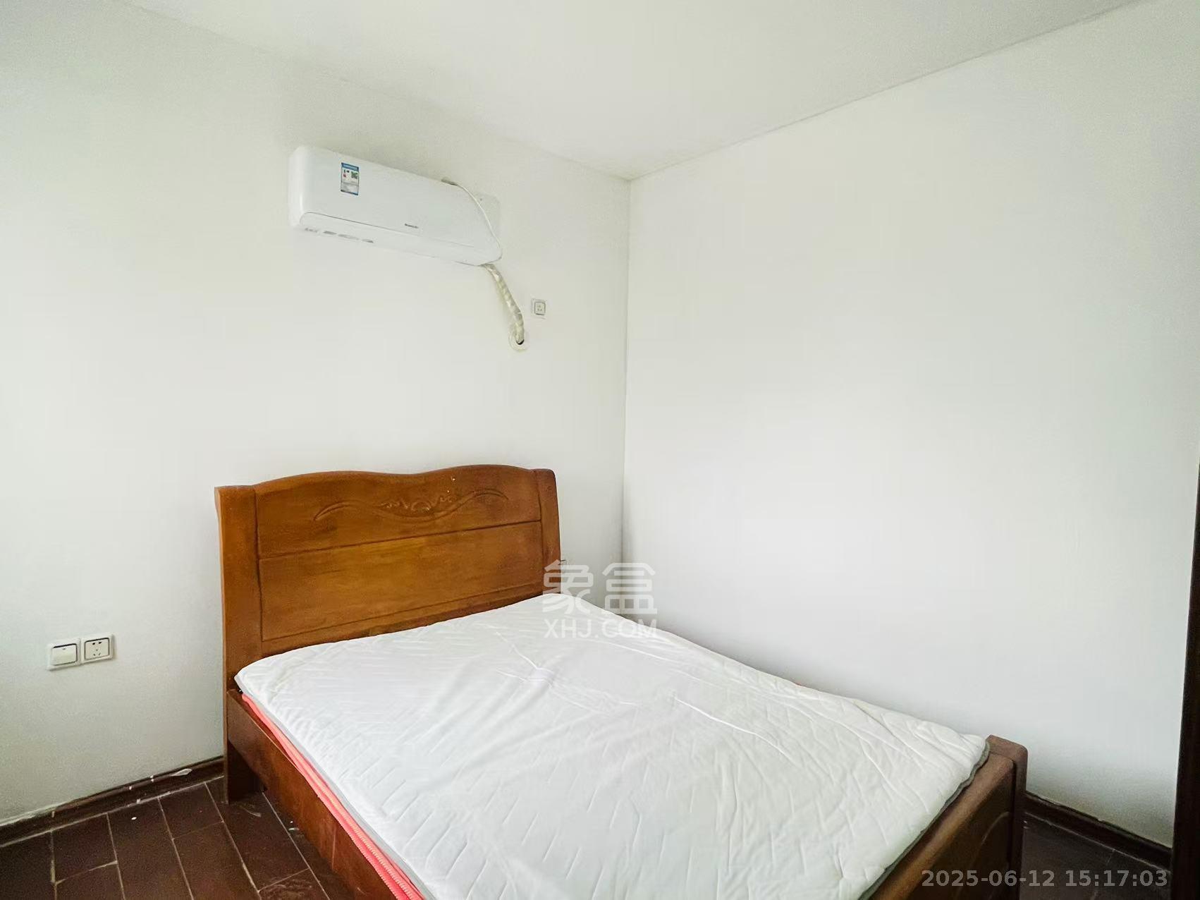 建鸿达现代公寓  2室1厅1卫   2400.00元/月室内图