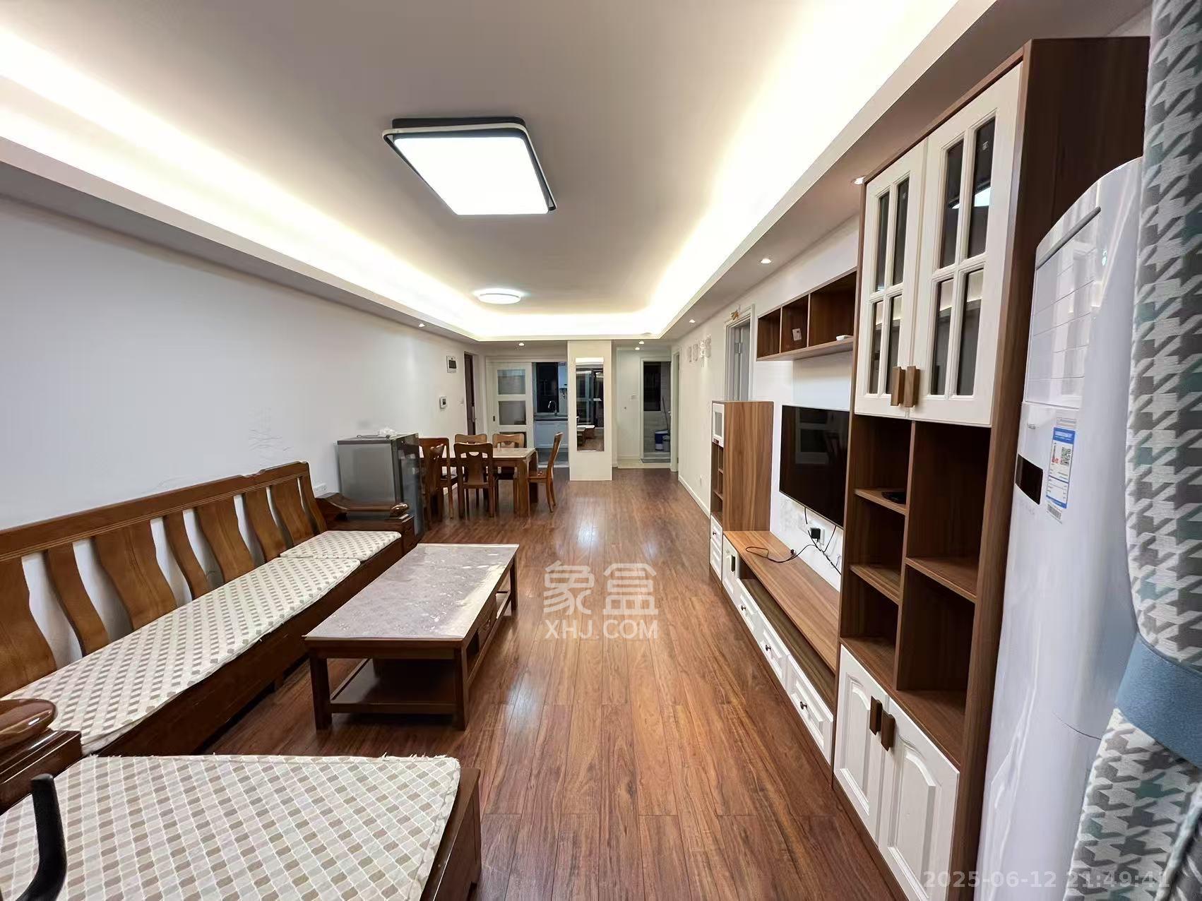 万科魅力之城观澜里 3室2厅2卫 2800.0元/月 万科魅力之城观澜里 3室2厅2卫 2800.0元/月室内图