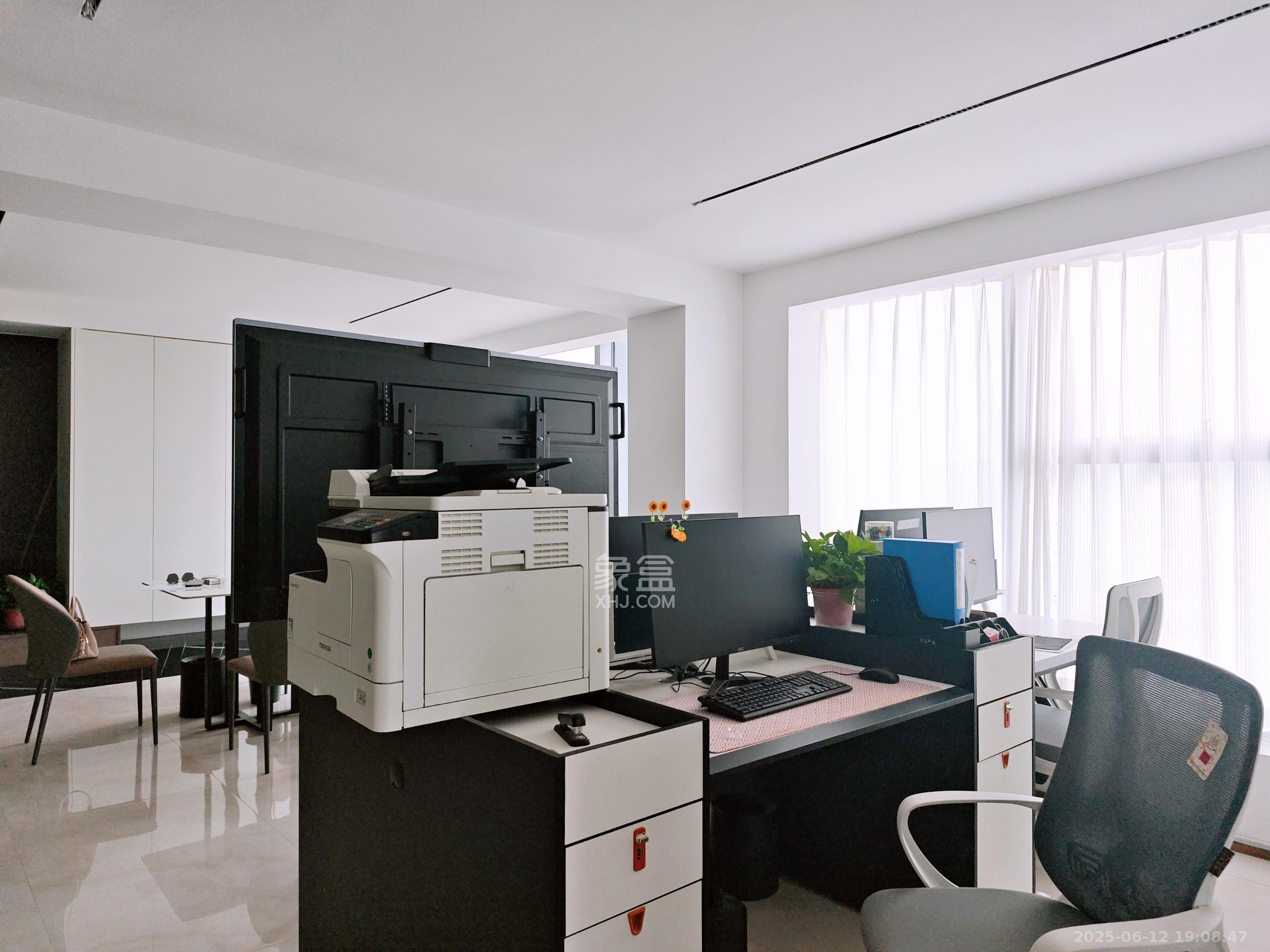 君悦新天地  2室1厅2卫    13000.0元/月室内图