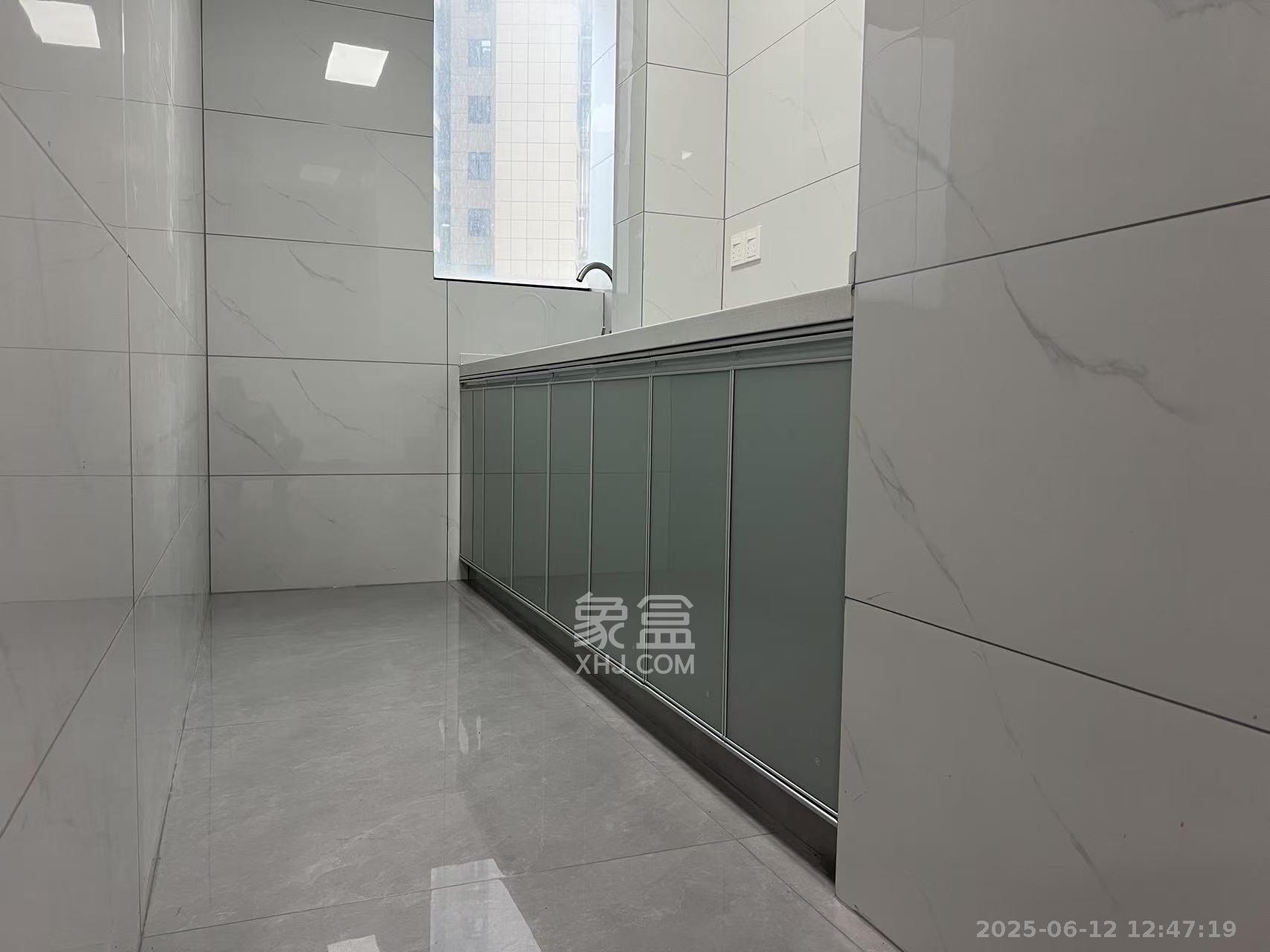 和悦城(蟠龙景苑)   183.0㎡     5600.00元/月室内图