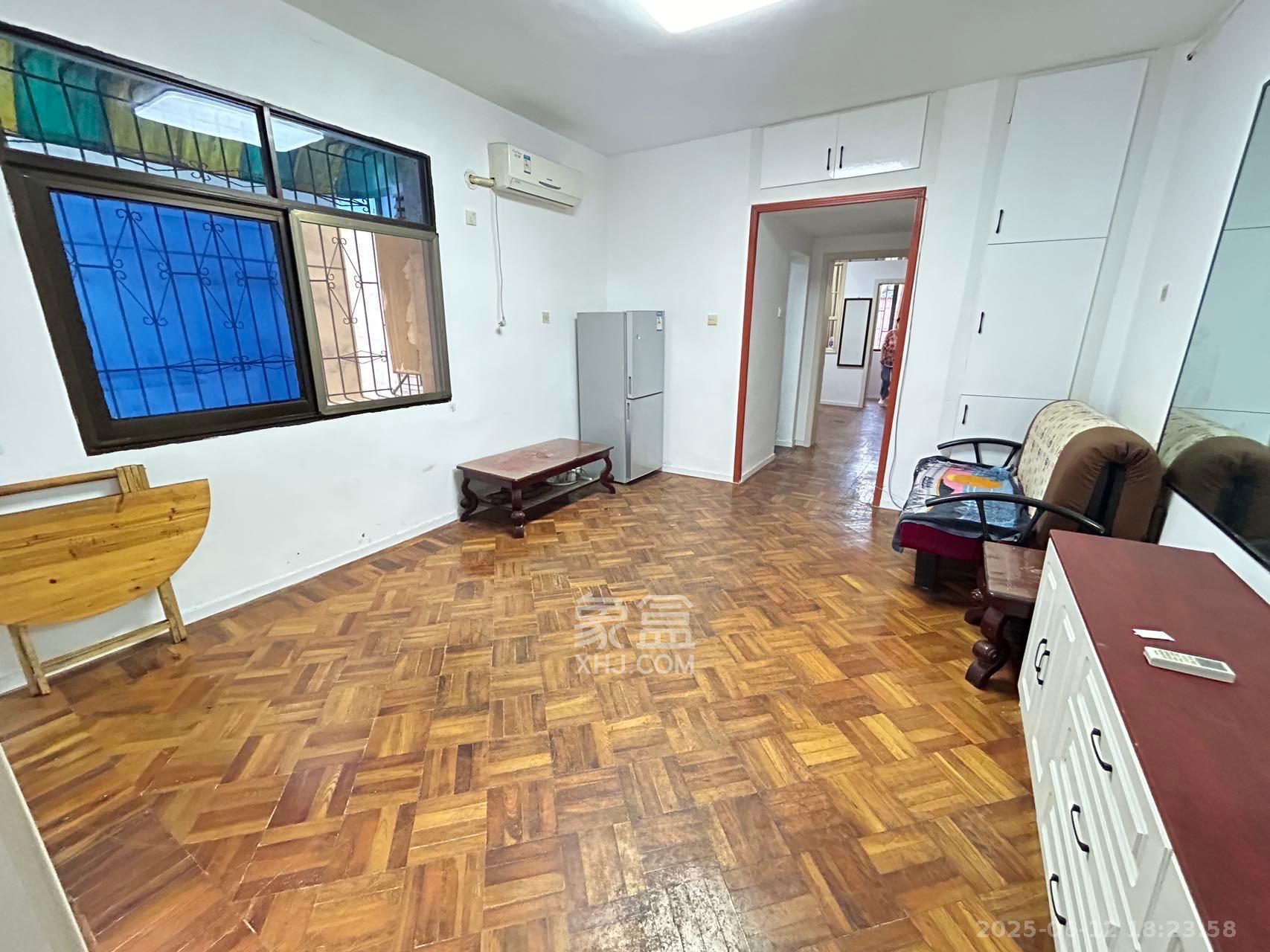 湖南省科技报社大院  3室1厅1卫    2300.0元/月 湖南省科技报社大院  3室1厅1卫    2300.0元/月室内图