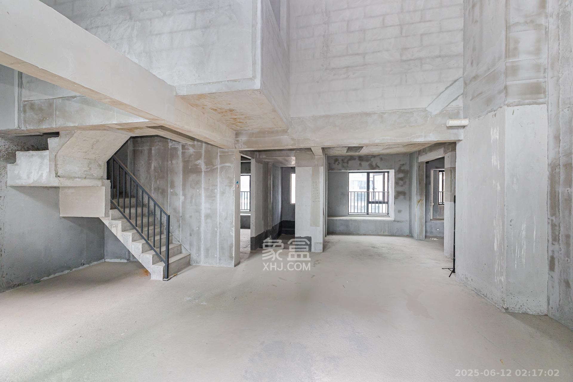 越秀湘江星汇城二期 4室2厅2卫 128.0万 越秀湘江星汇城二期 4室2厅2卫 128.0万客厅