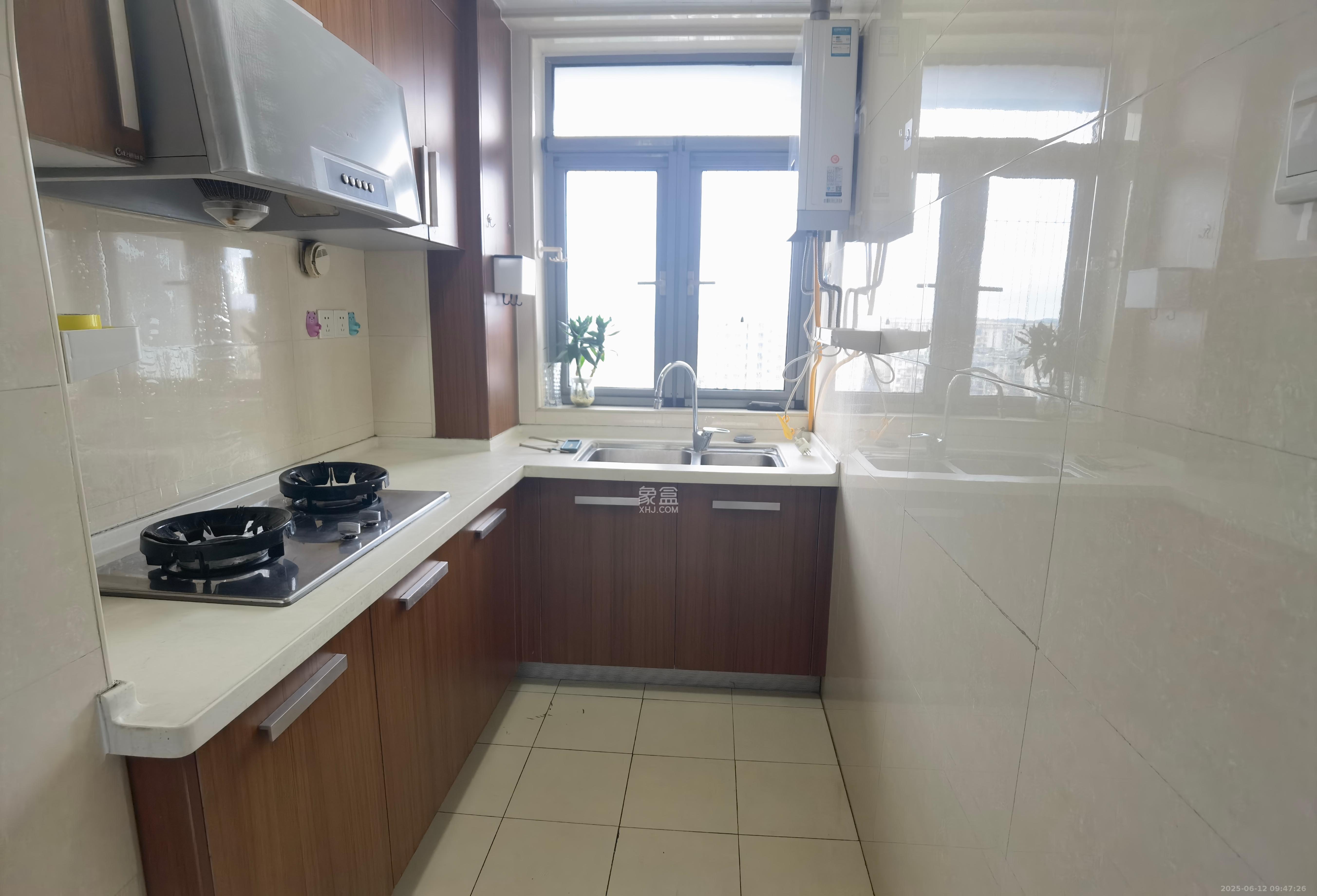 环宇天地、中海地产(中信城市广场二期)  2室2厅1卫    1700.0元/月 环宇天地、中海地产(中信城市广场二期)  2室2厅1卫    1700.0元/月室内图