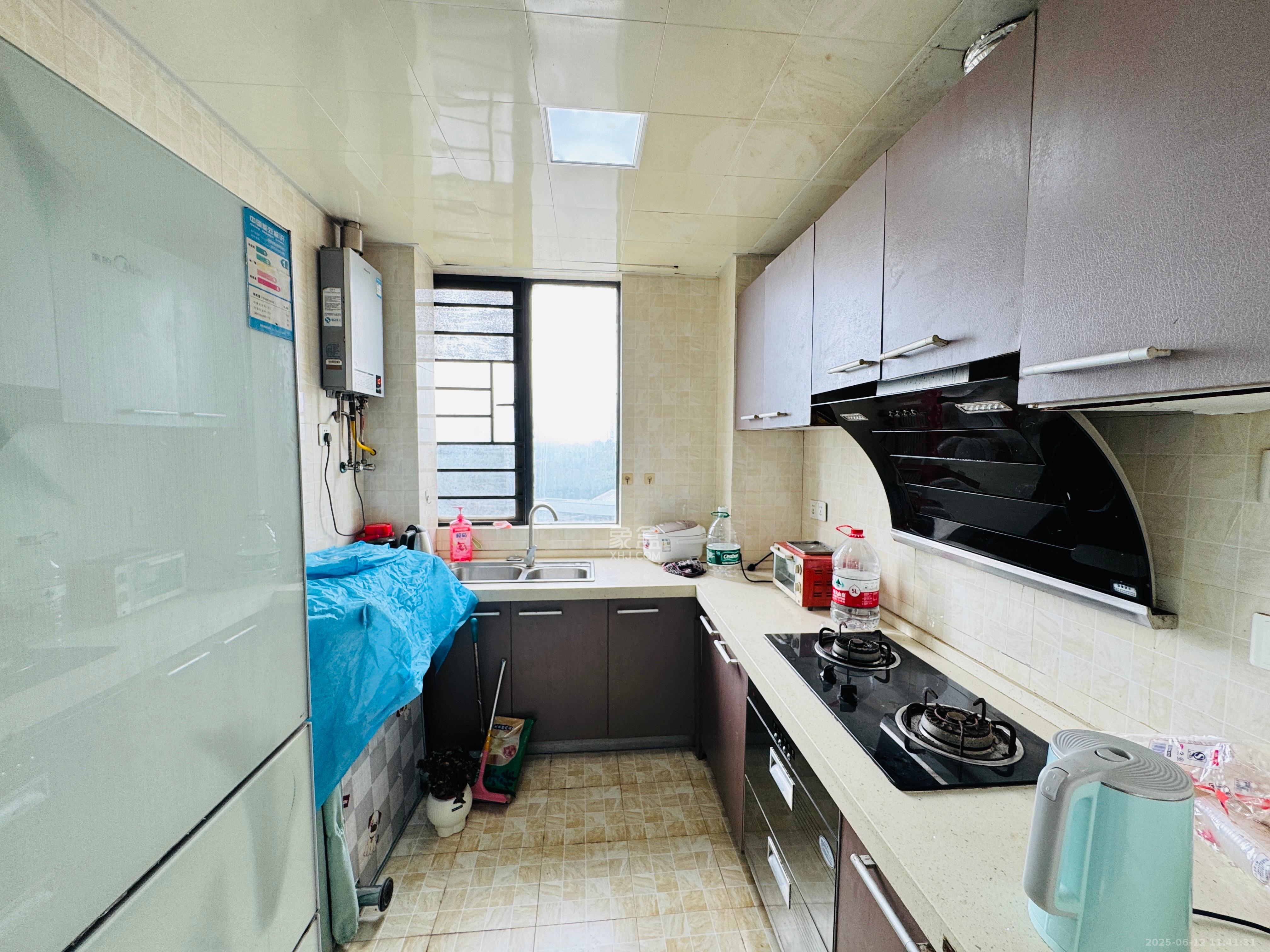 乾城(兴旺乾城) 3室2厅1卫 2500.0元/月 乾城(兴旺乾城) 3室2厅1卫 2500.0元/月室内图