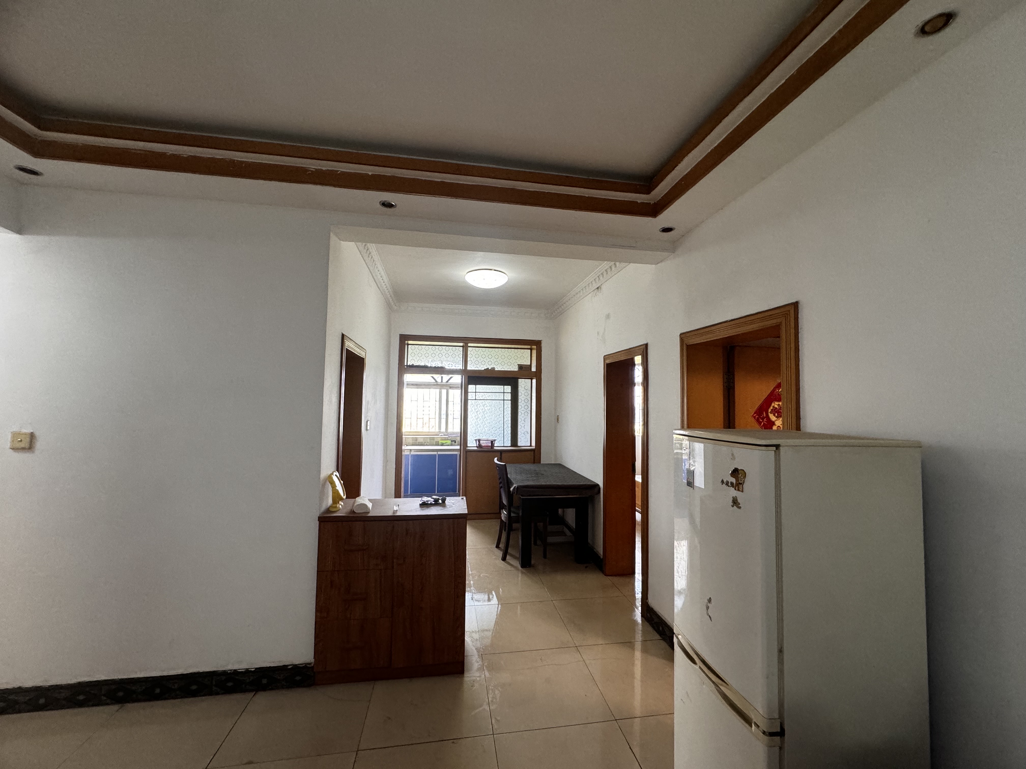 大屋小区(保障性住房) 3室1厅1卫 42.0万 大屋小区(保障性住房) 3室1厅1卫 42.0万客厅