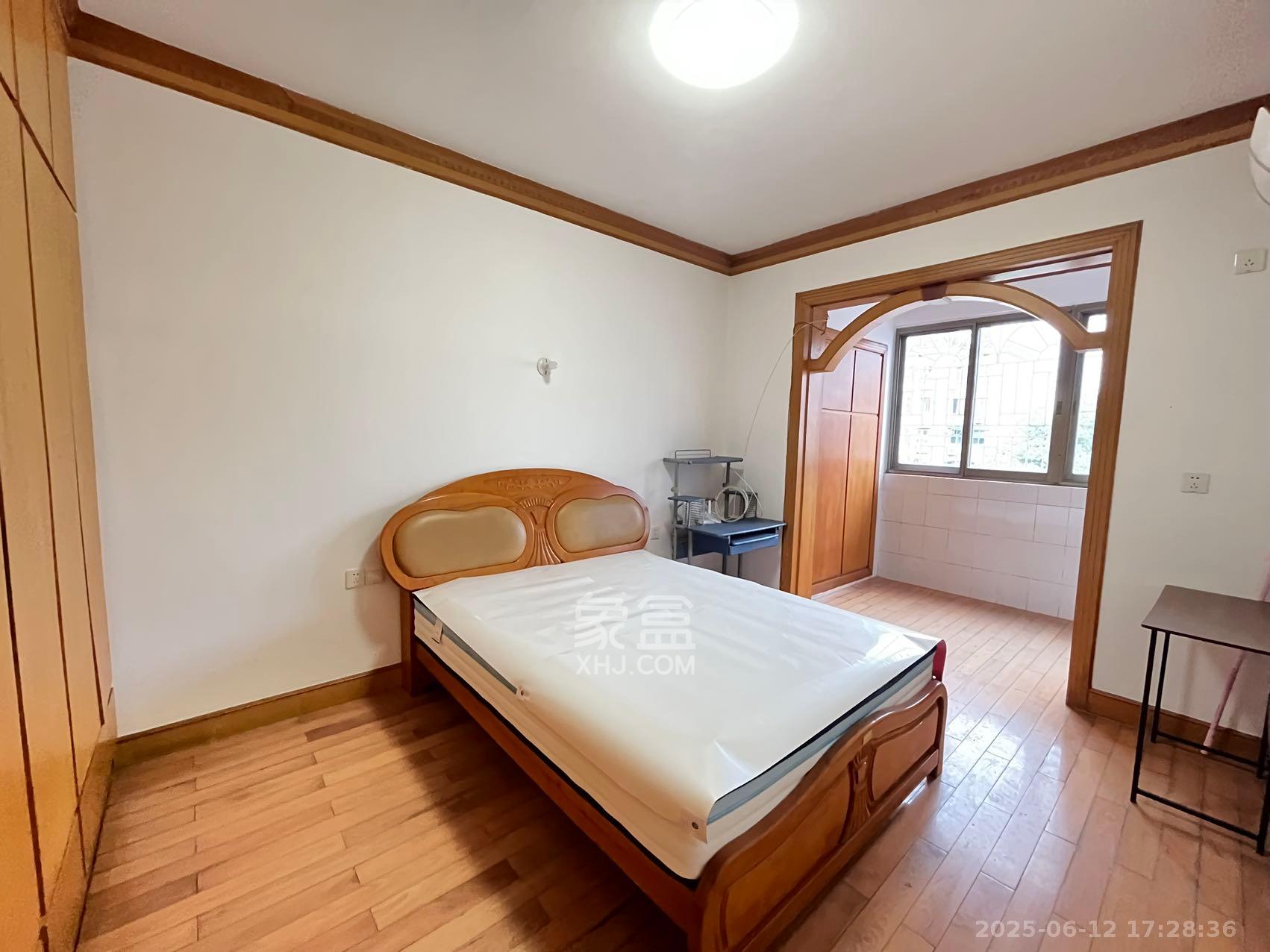 中南大学南校区 3室2厅1卫 2600.0元/月 中南大学南校区 3室2厅1卫 2600.0元/月室内图