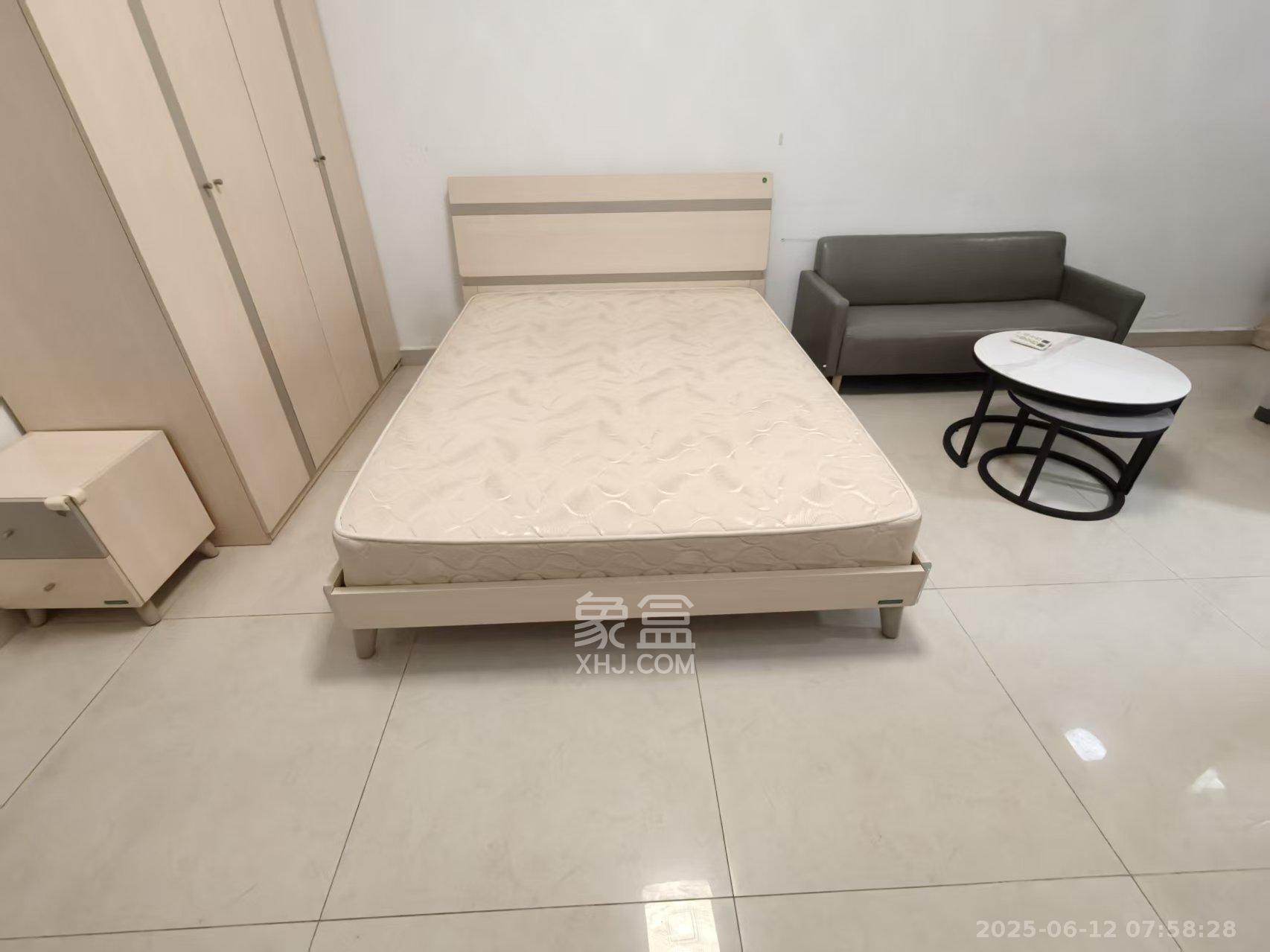中南壹号院  1室1厅1卫   1700.00元/月室内图