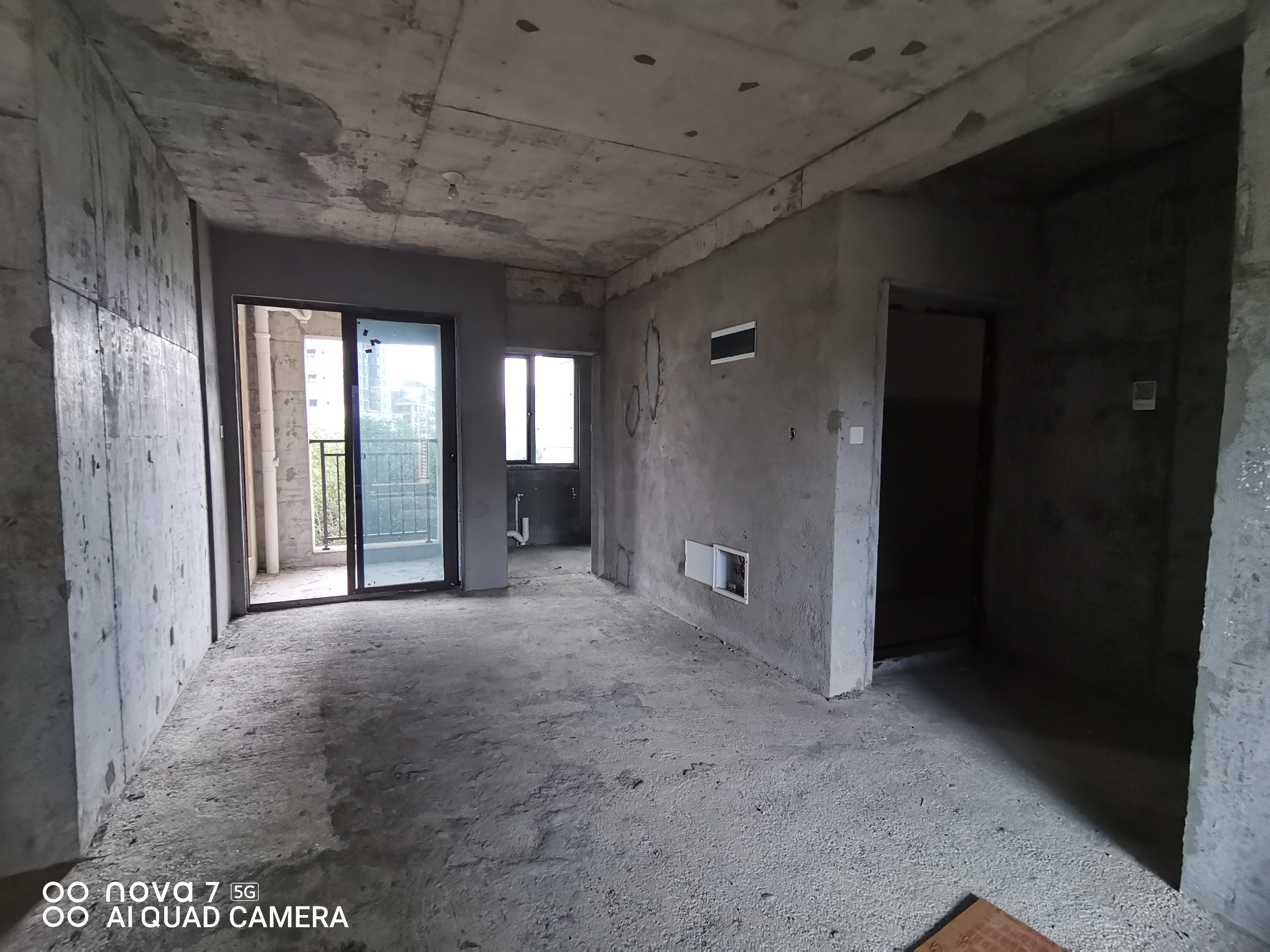 鑫湘悦璟台 4室2厅2卫 68.8万 鑫湘悦璟台 4室2厅2卫 68.8万客厅