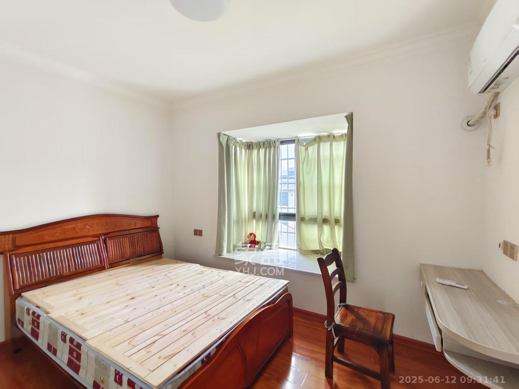 青春里小区 2室2厅1卫 1200.0元/月 青春里小区 2室2厅1卫 1200.0元/月室内图