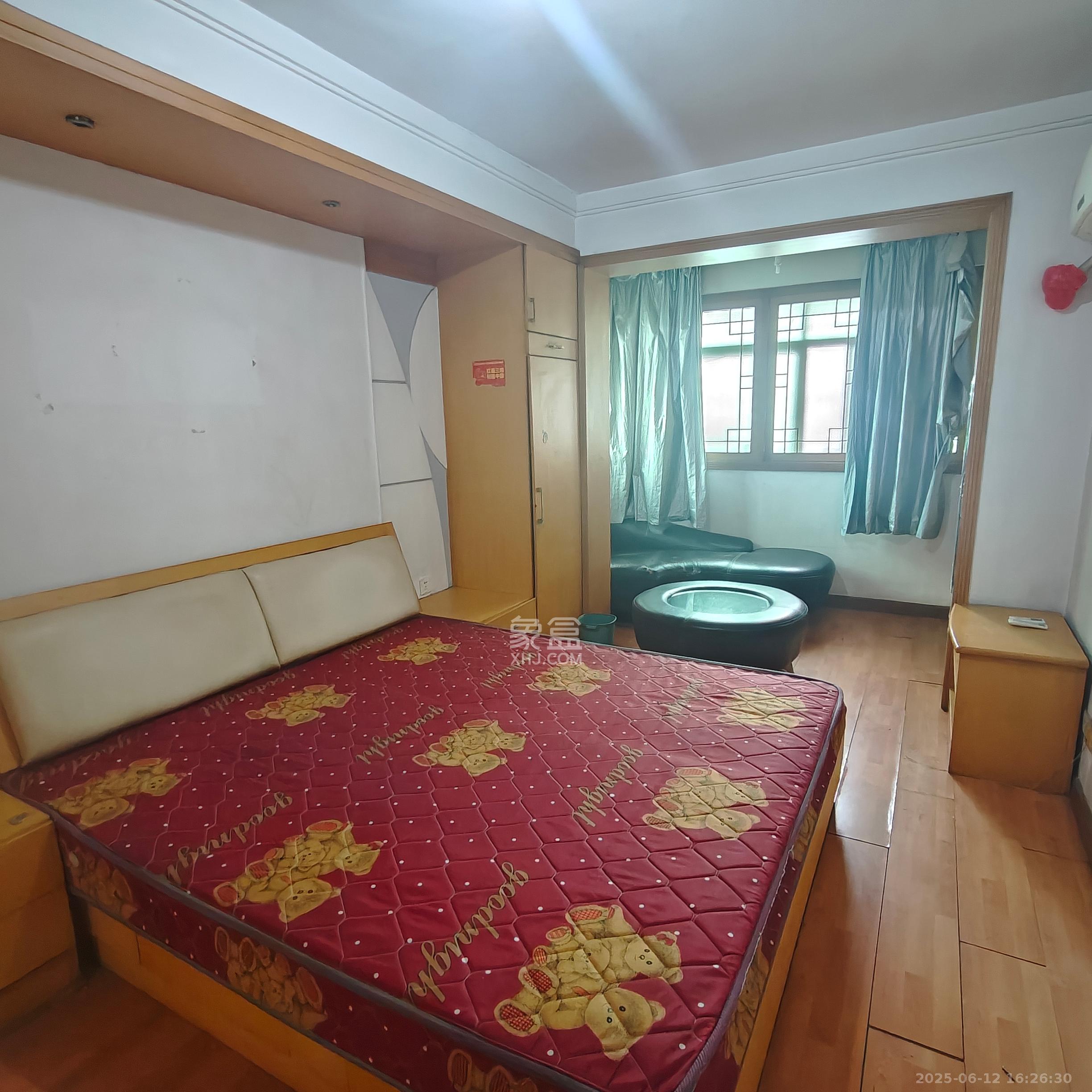 安泰新村 3室1厅2卫 1600.0元/月 安泰新村 3室1厅2卫 1600.0元/月室内图