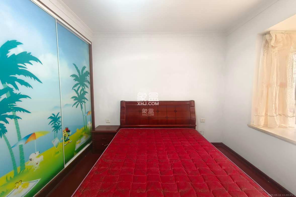 龙吉湾小区(龙瑞尚苑) 3室2厅1卫 1900.00元/月 龙吉湾小区(龙瑞尚苑) 3室2厅1卫 1900.00元/月室内图