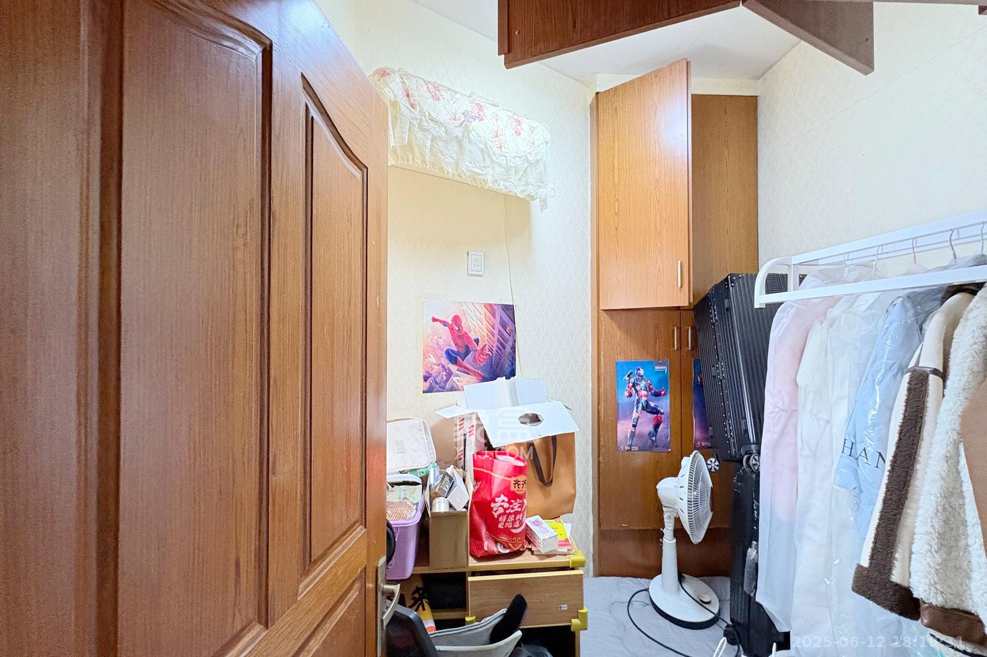 凯通国际城(凯通朝庭)  2室1厅1卫    48.8万 凯通国际城(凯通朝庭)  2室1厅1卫    48.8万卧室