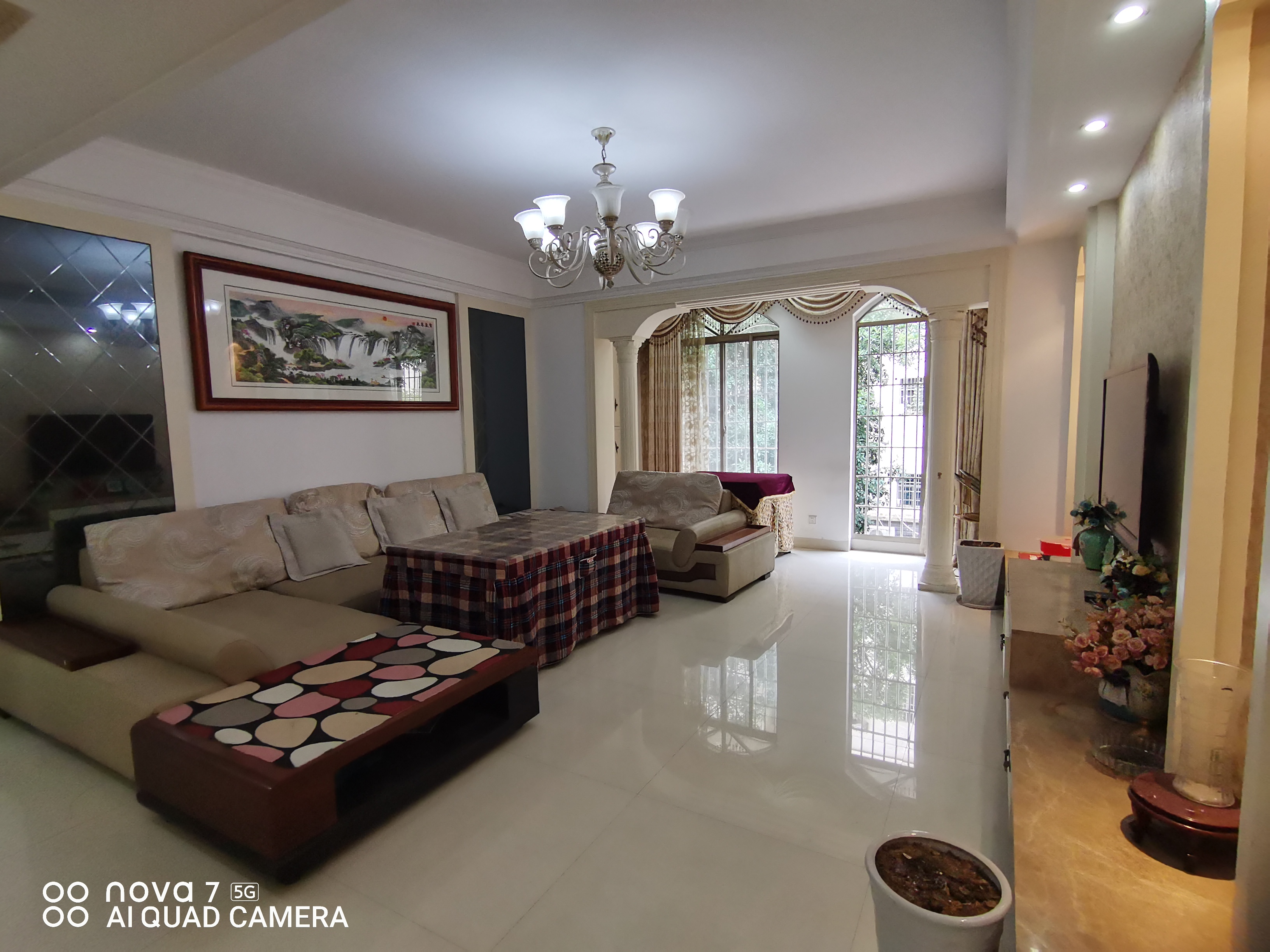 书香名邸 3室2厅2卫 65.0万 书香名邸 3室2厅2卫 65.0万客厅