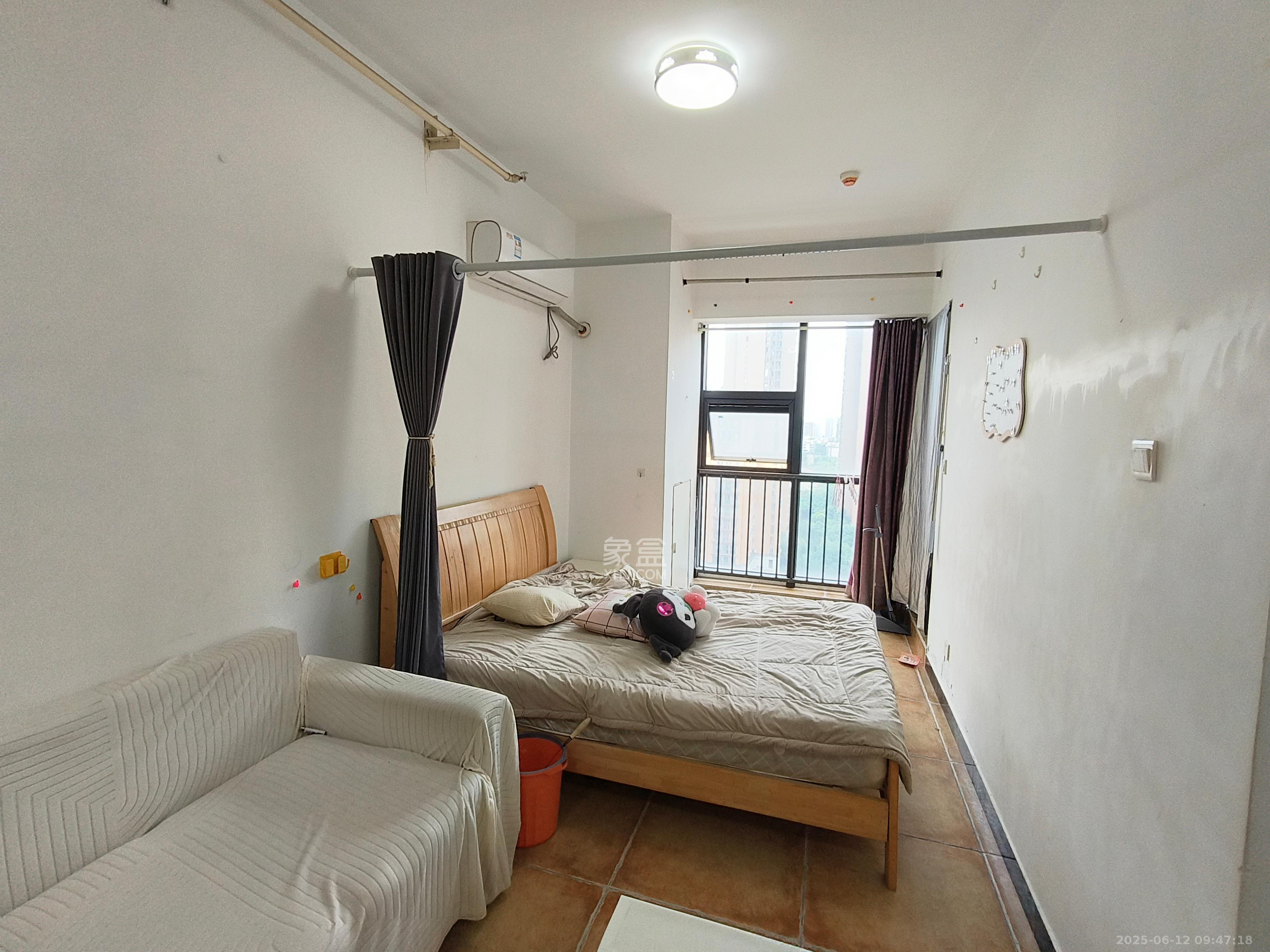 第六都(陆都小区) 1室1厅1卫 1800.0元/月 第六都(陆都小区) 1室1厅1卫 1800.0元/月室内图