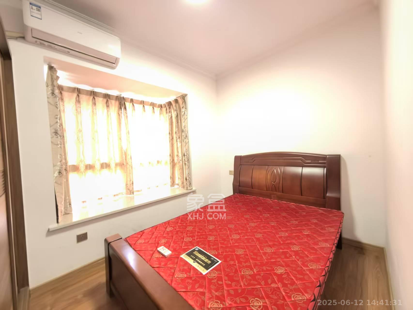 青春里小区  2室2厅1卫    31.8万 青春里小区  2室2厅1卫    31.8万